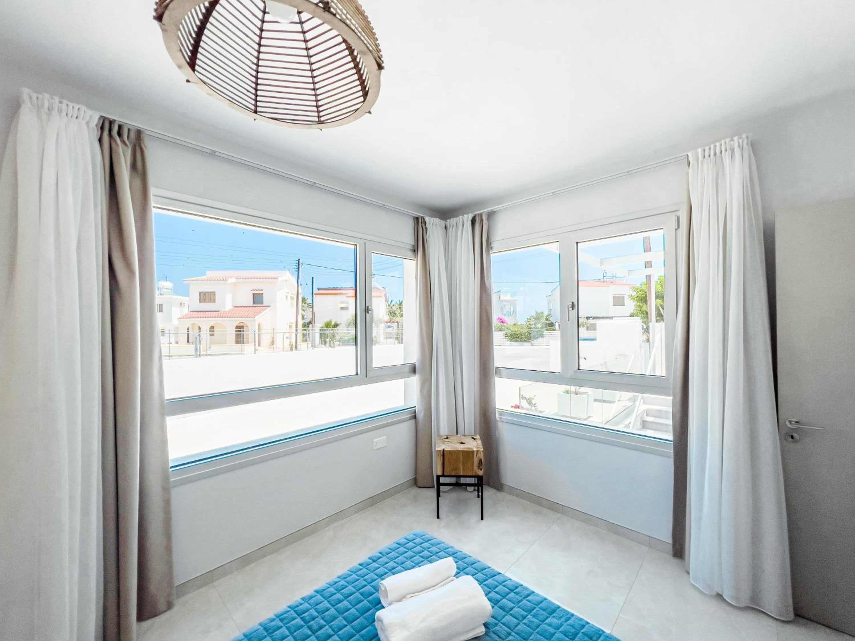 Villa with Sea View photo 2