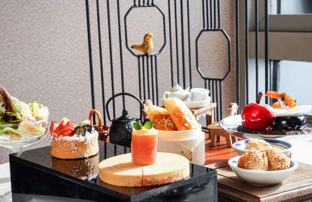 Deluxe Suite - Photo 5