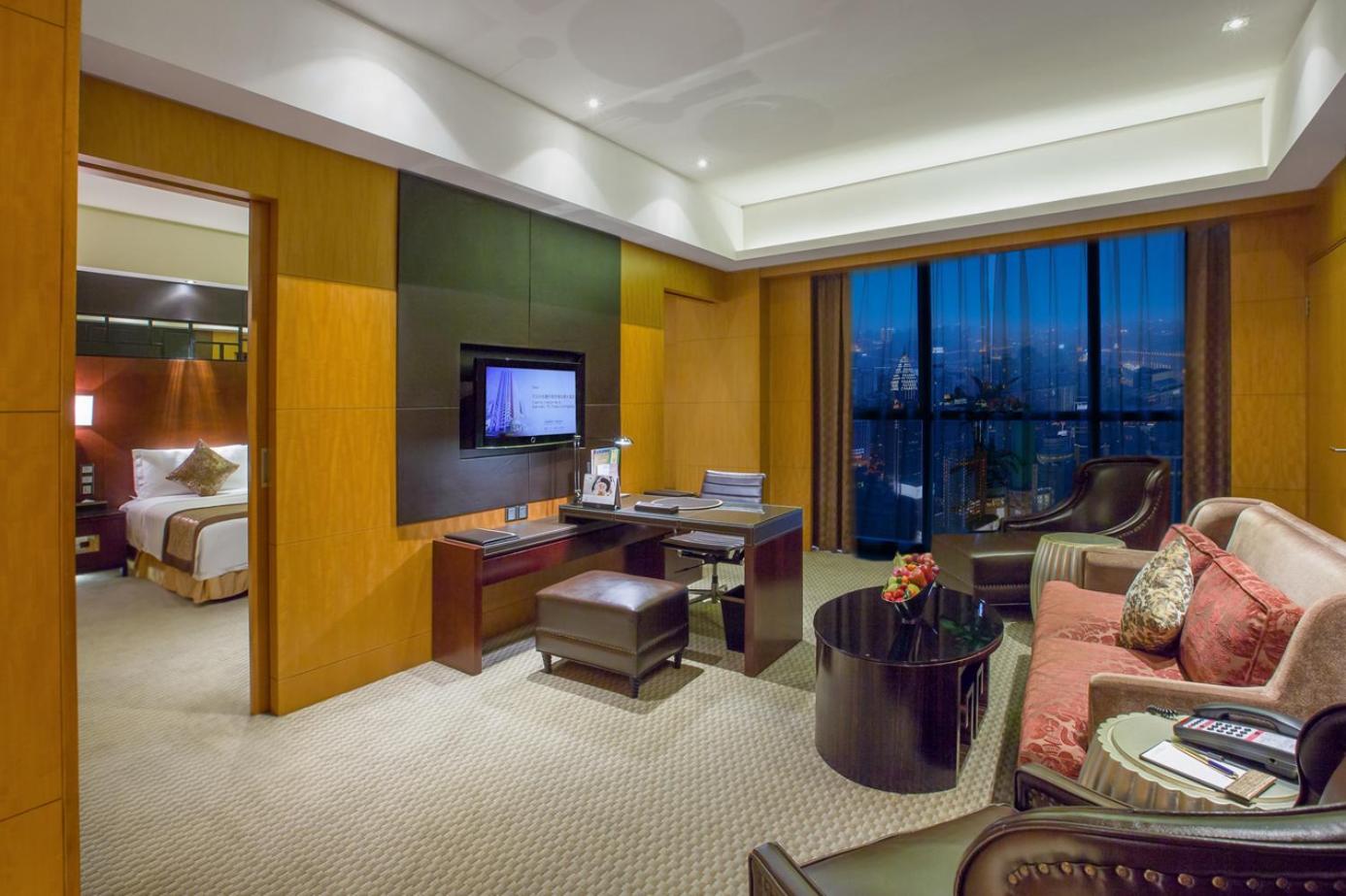 Suite - Photo 4