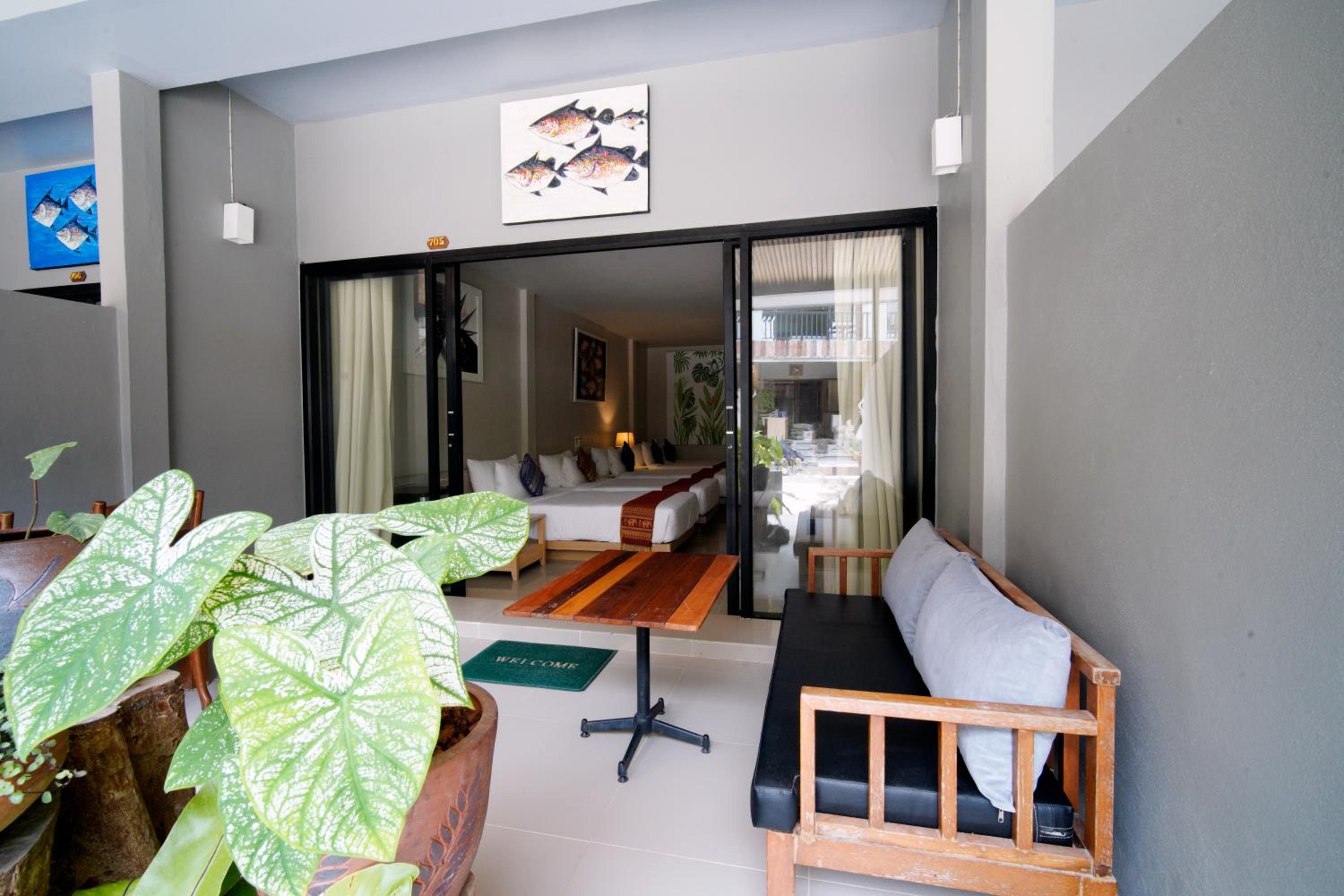 Family Suite - Photo 11