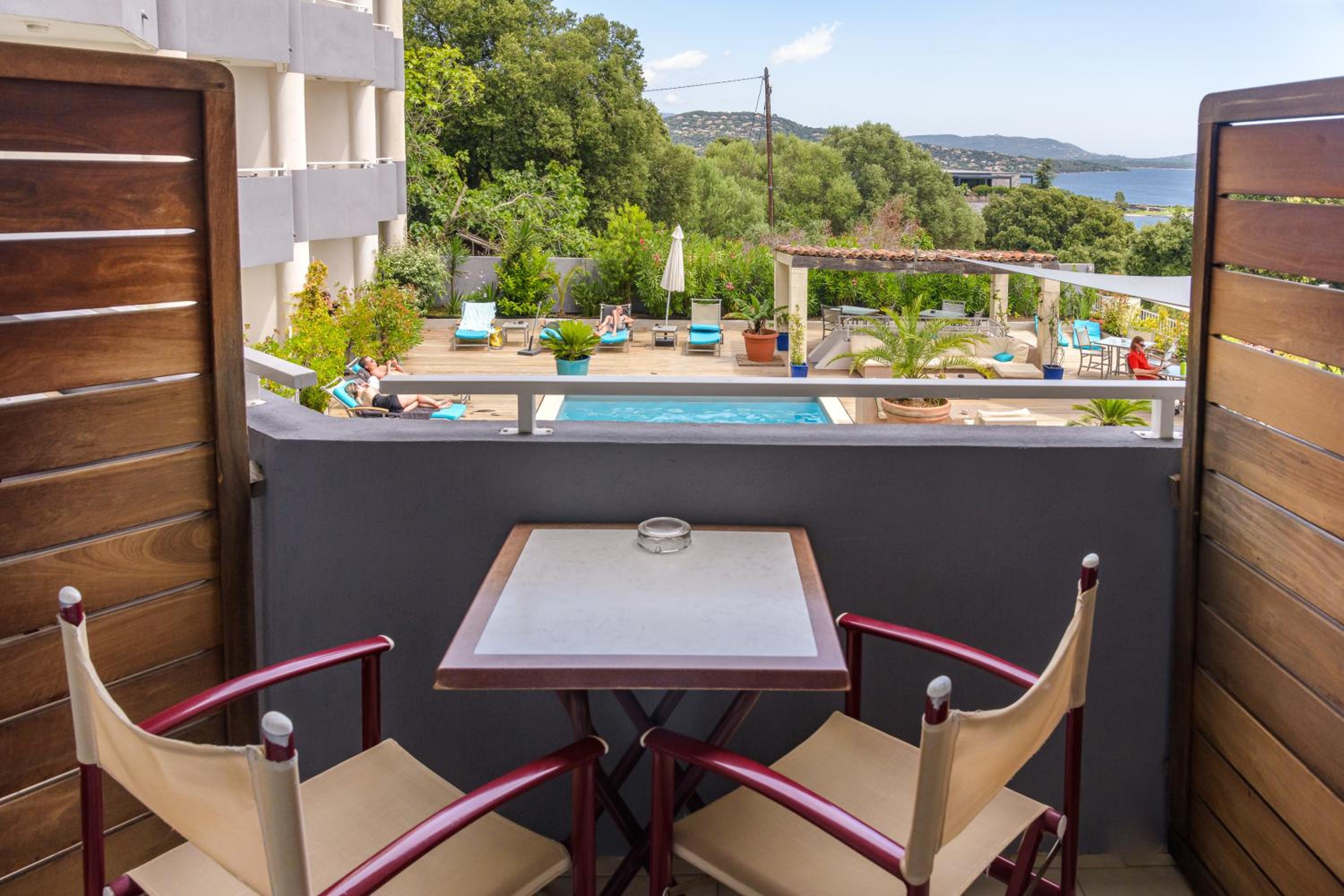 Double Room with Sea View - Photo 8