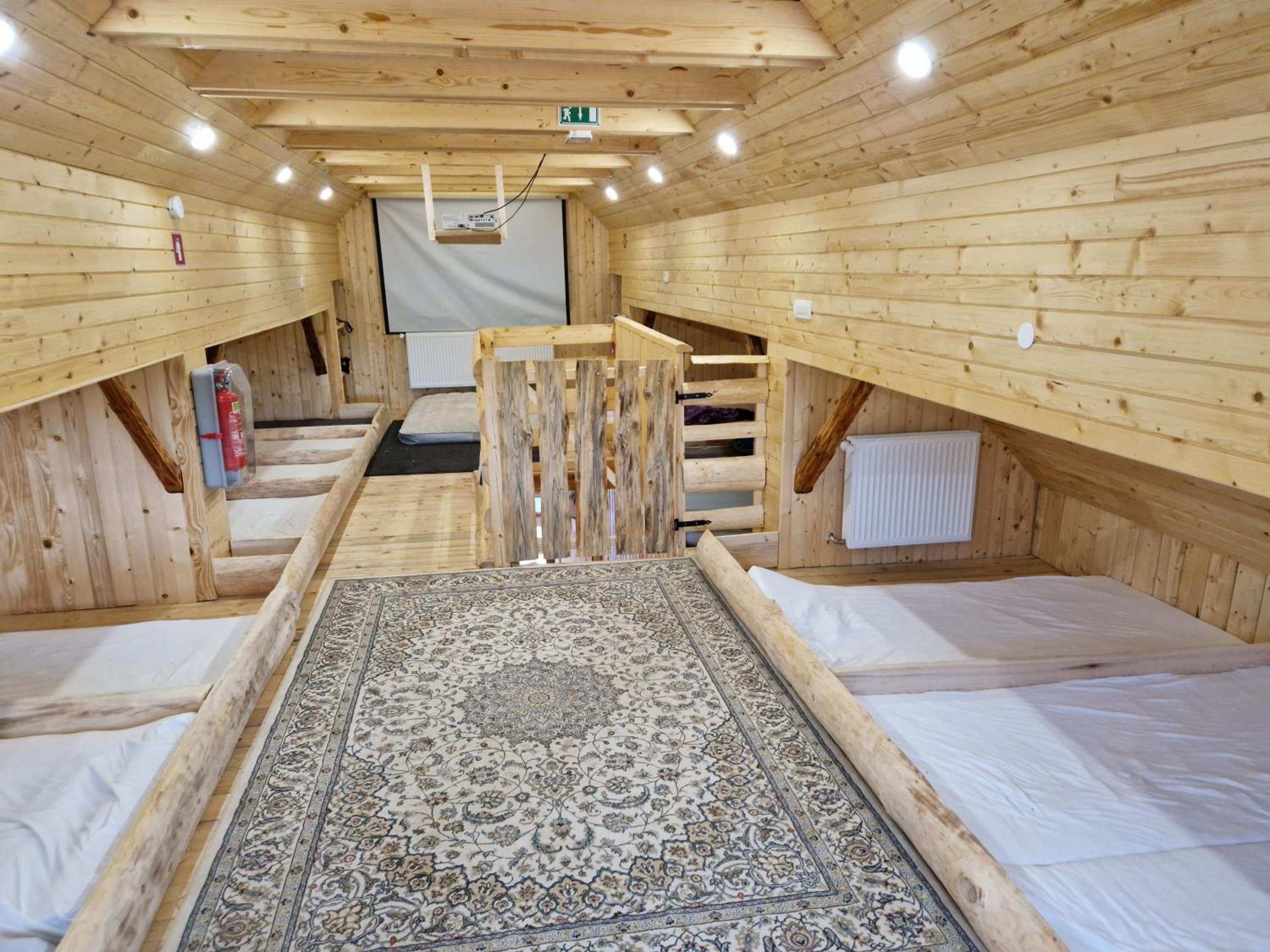 Bed in 10-Bed Mixed Dormitory Room