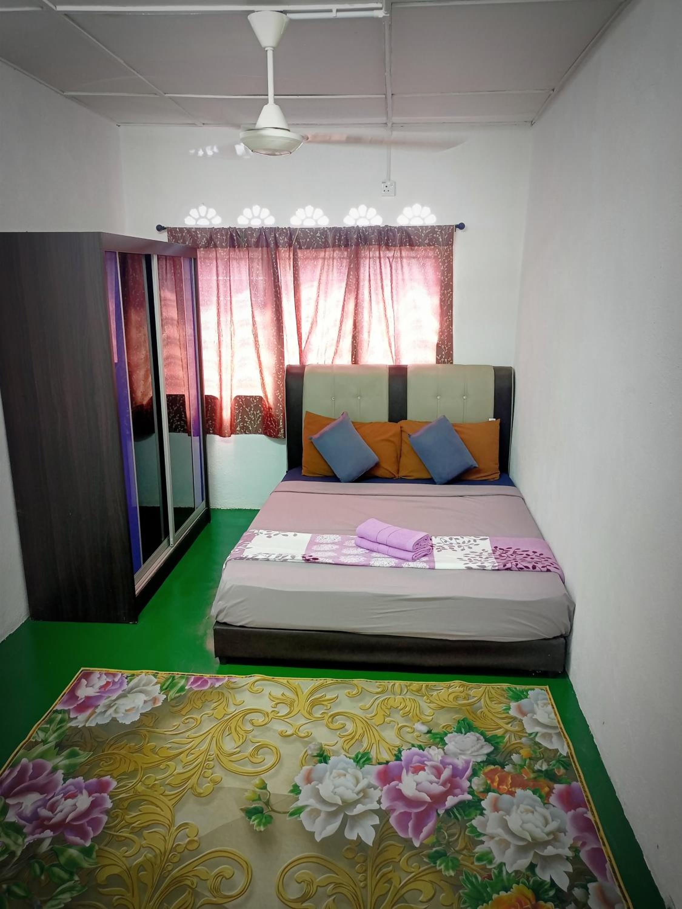 Three-Bedroom Chalet photo 3