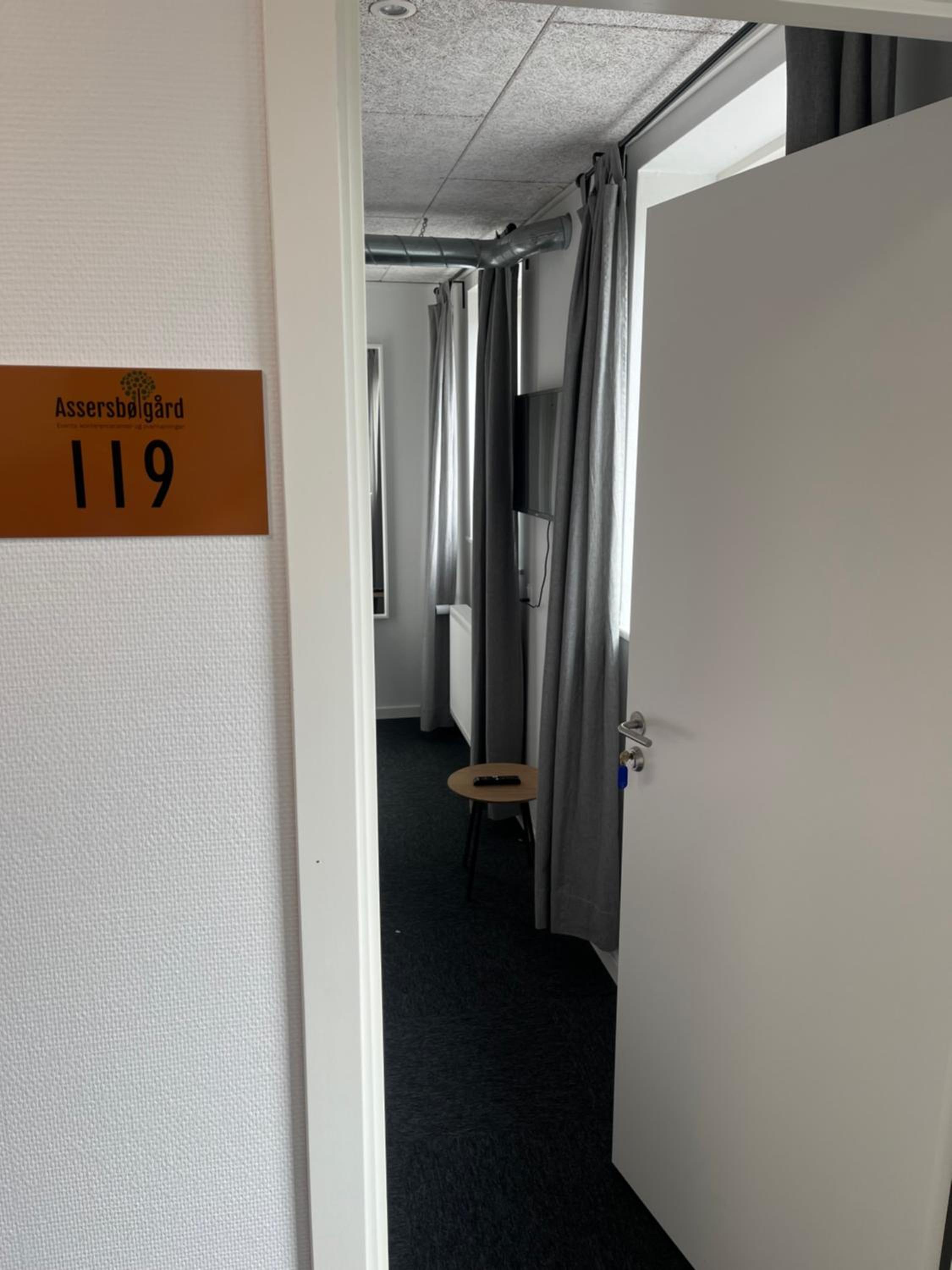 Double Or Twin Room With Private Bathroom photo 1