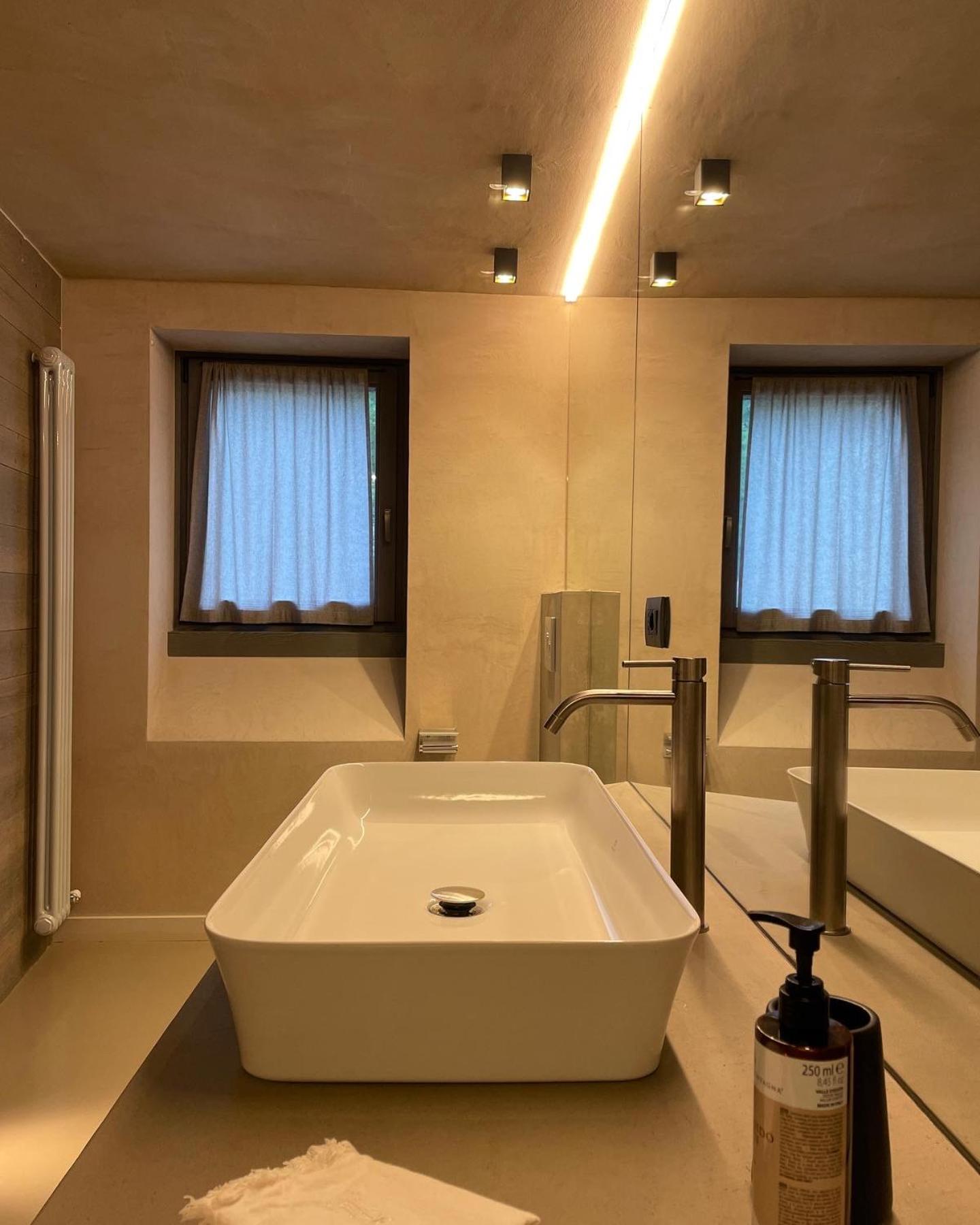 King Room with Mountain View