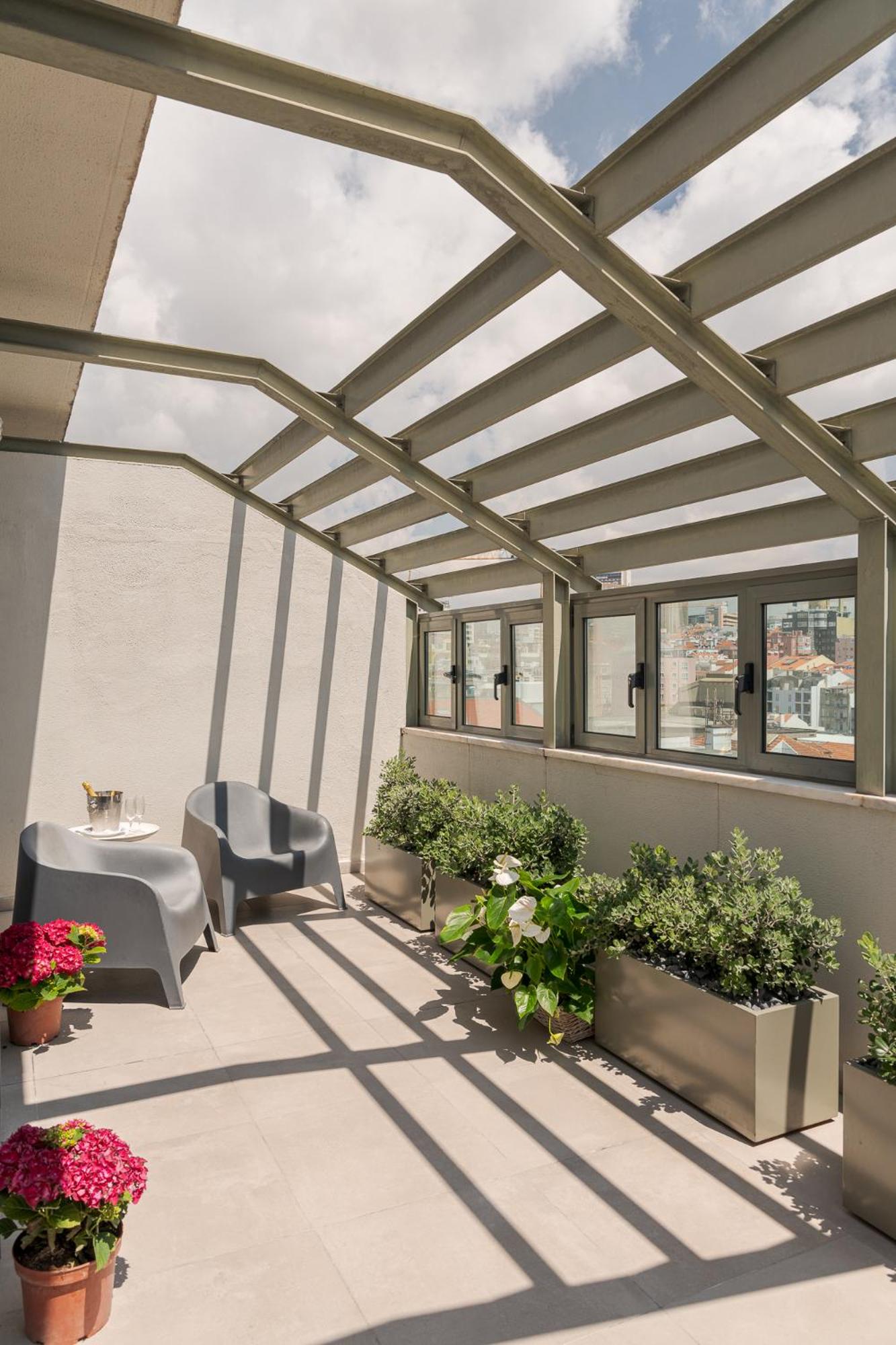 Deluxe Double or Twin Room with Private Terrace - Photo 9