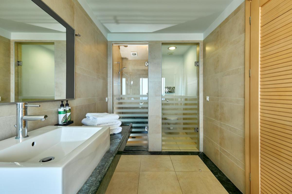 Elounda VIP Suite with Panoramic Sea View - Photo 6