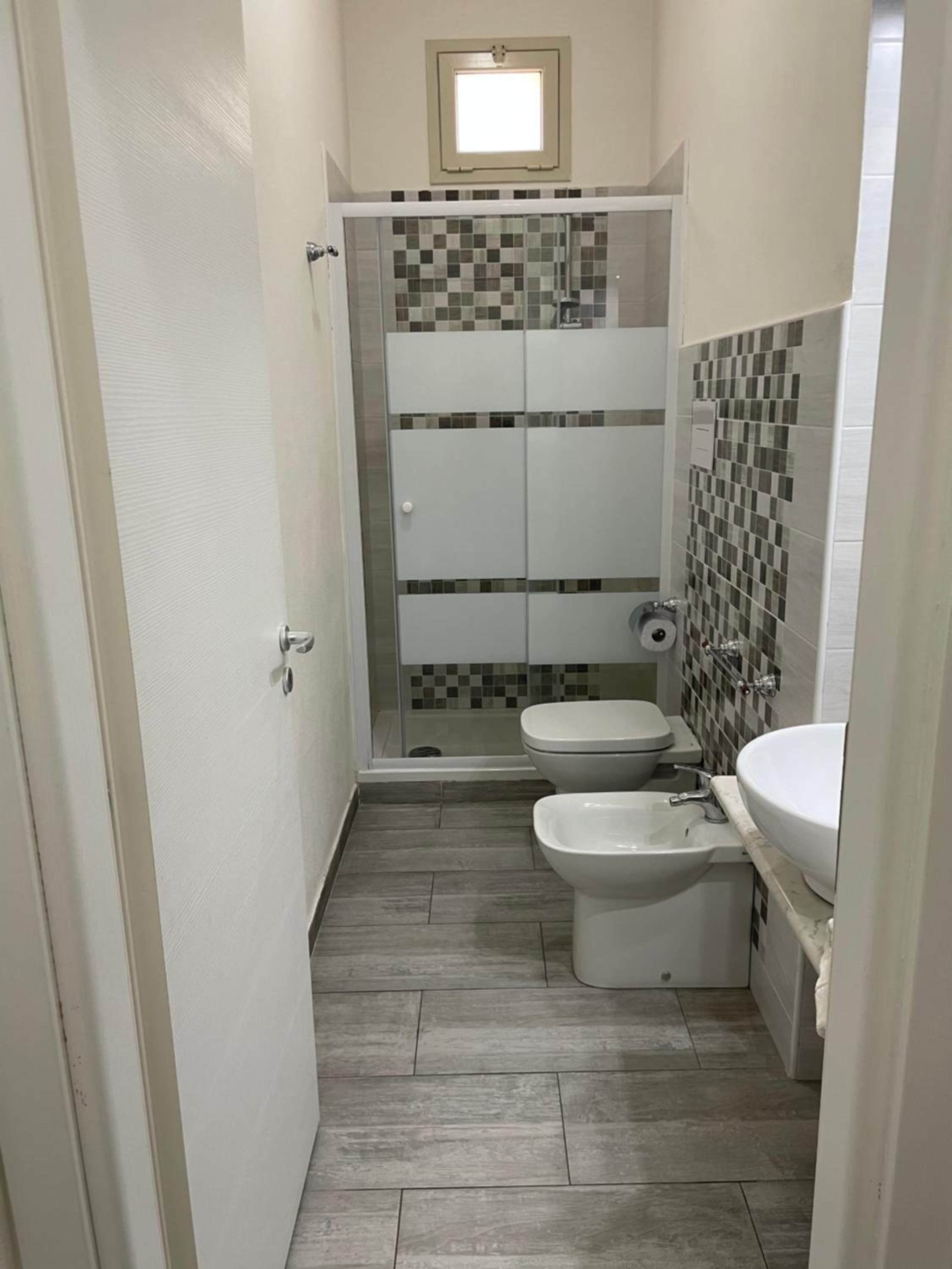 Double Room - Photo 5