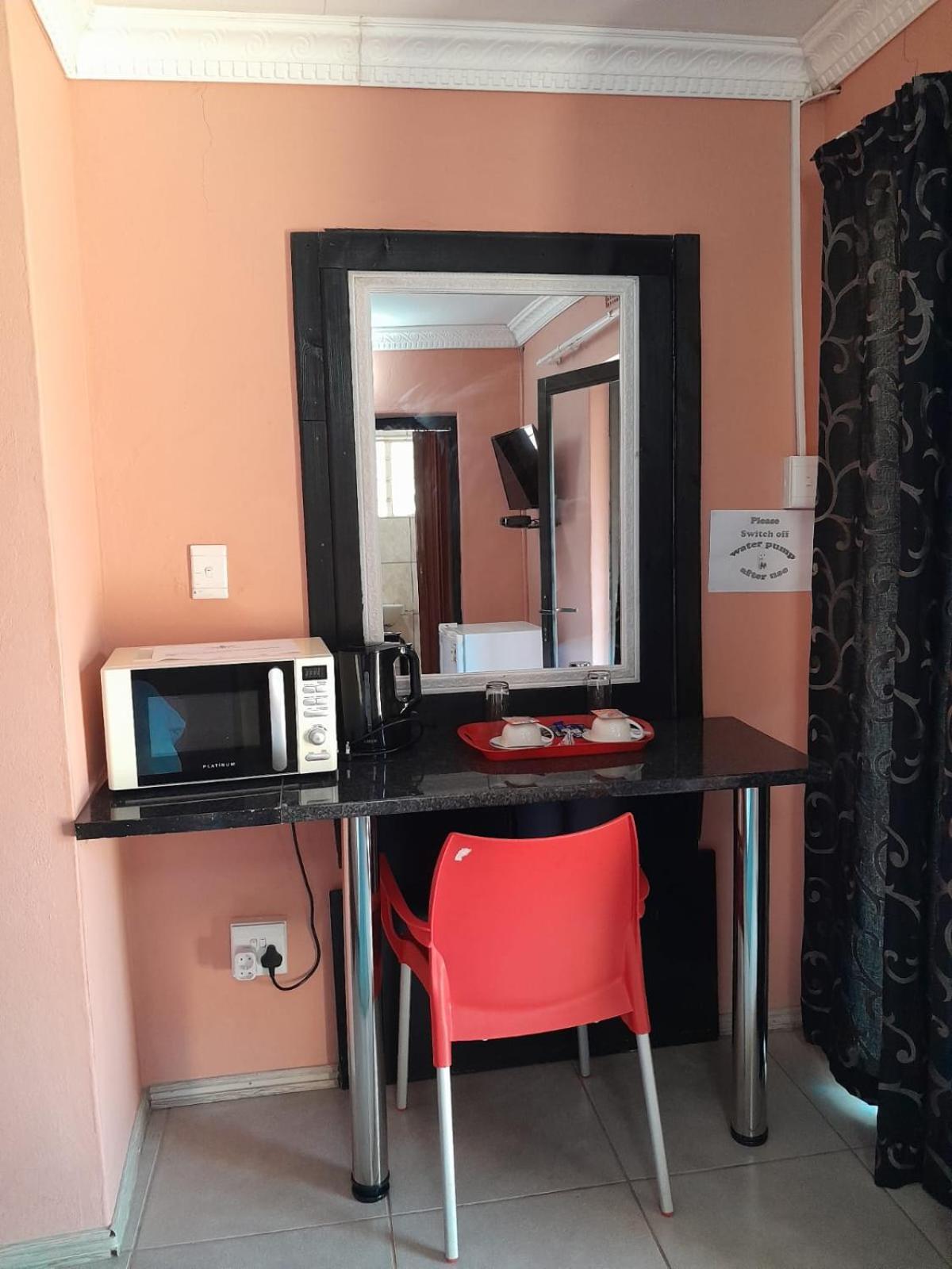 Standard Double Room - Photo 2