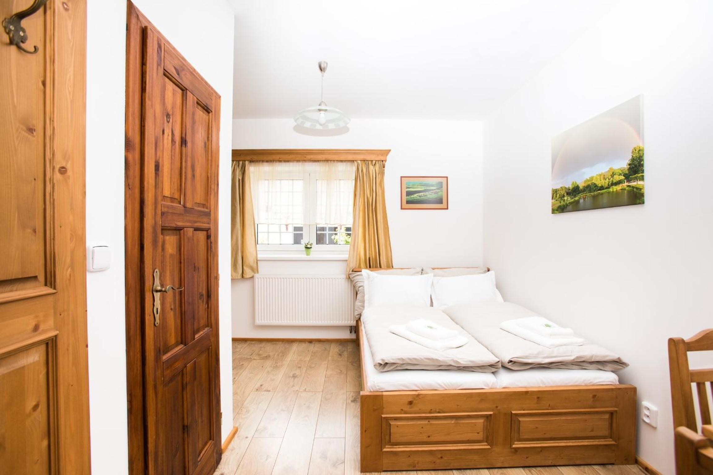 Double Room With Private Bathroom photo 1