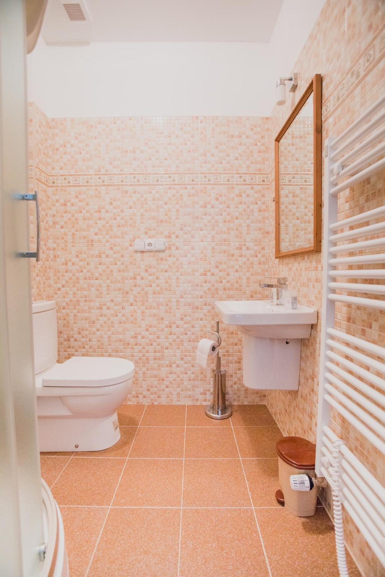 Quadruple Room With Private Bathroom photo 3
