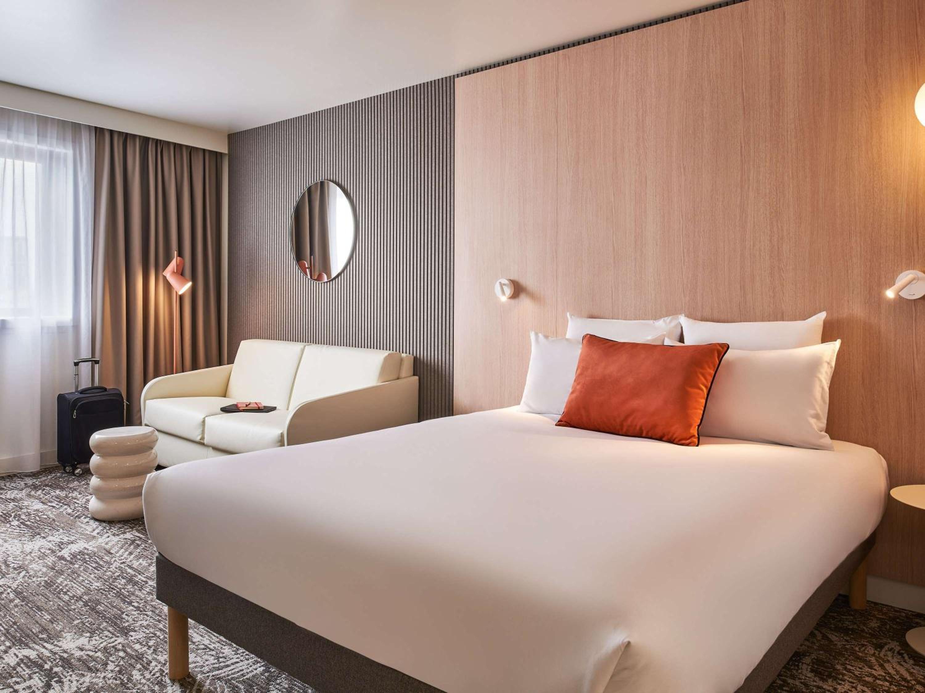 Superior Double Room with Double Sofa Bed - Photo 3