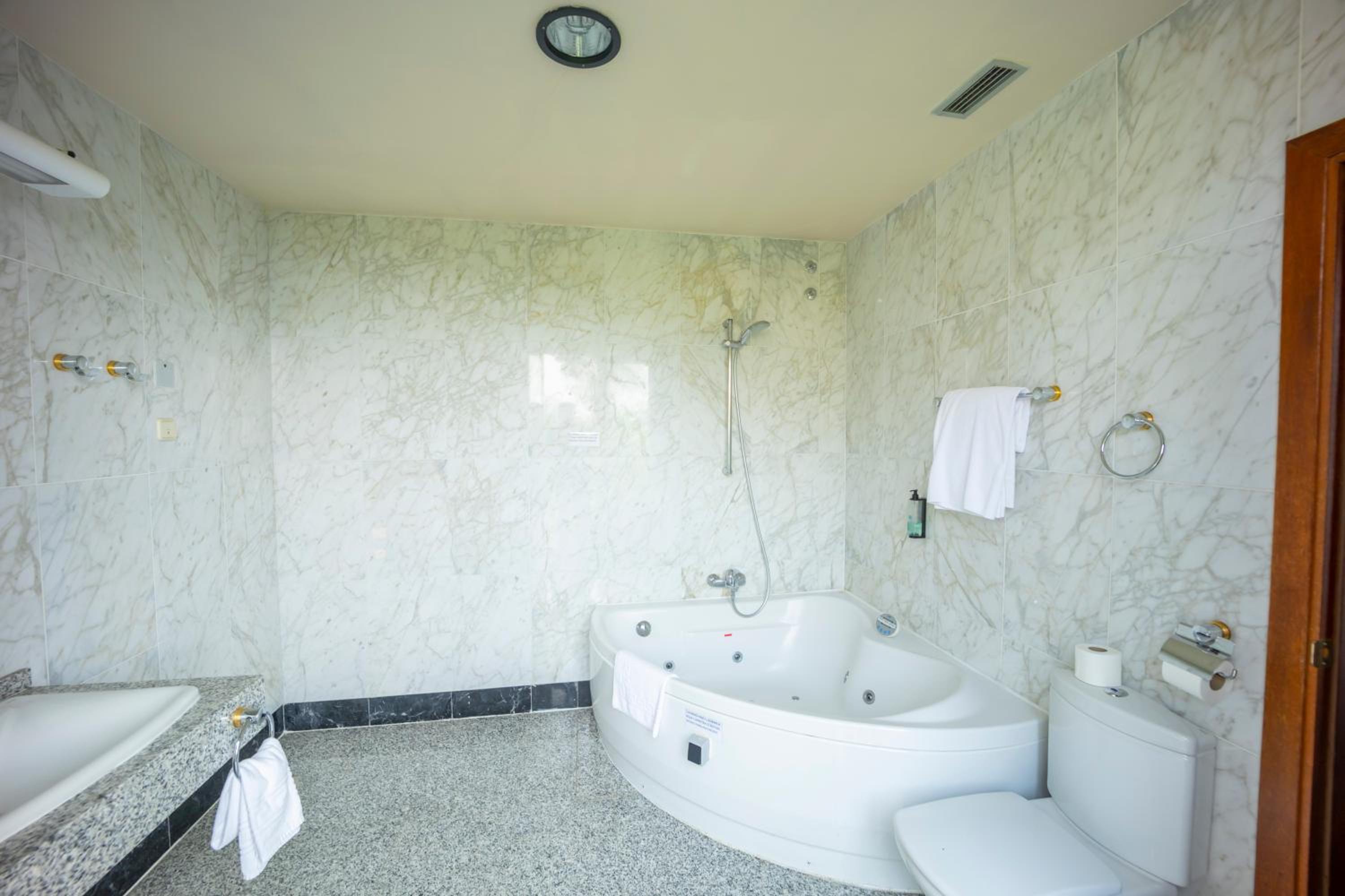 Junior Suite - Photo 3