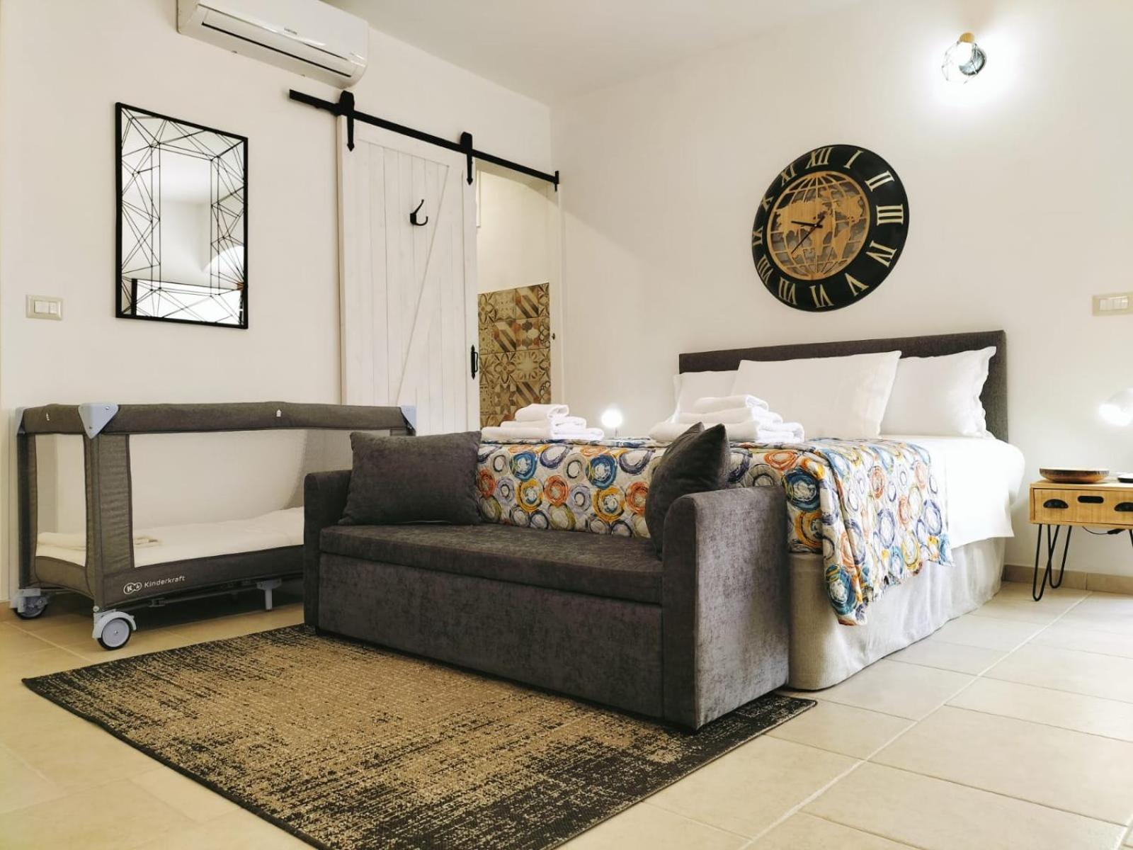 Double or Twin Room with Balcony photo 1