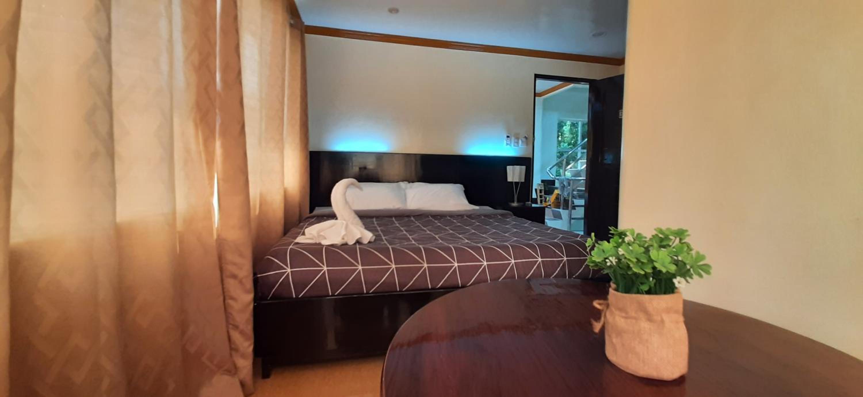 Deluxe Suite with Sea View