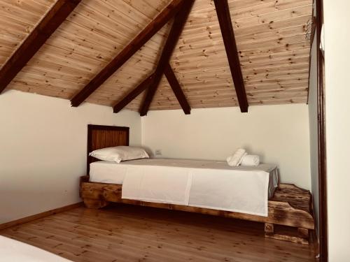 Triple Room with Bathroom