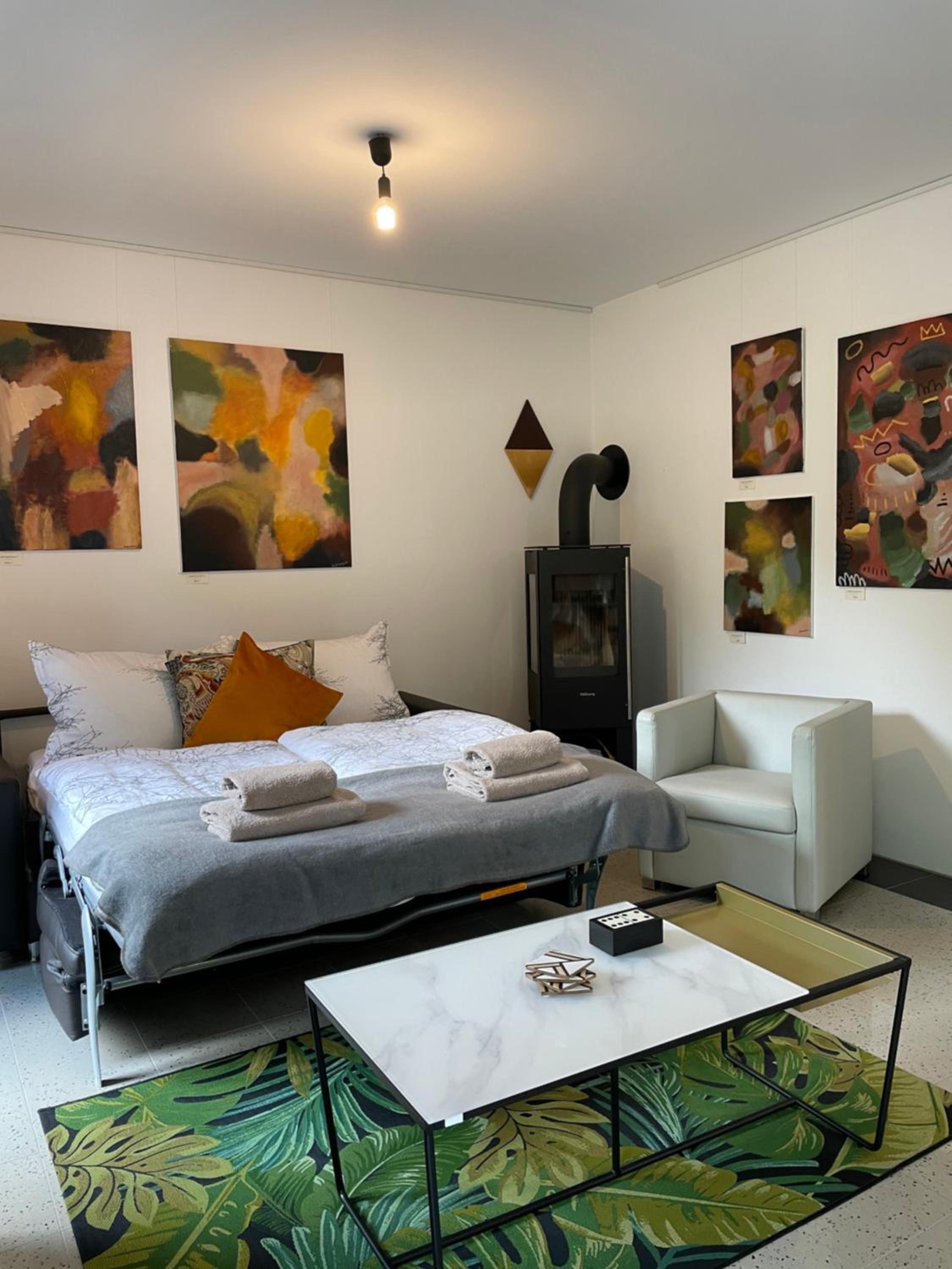 One-Bedroom House photo 1