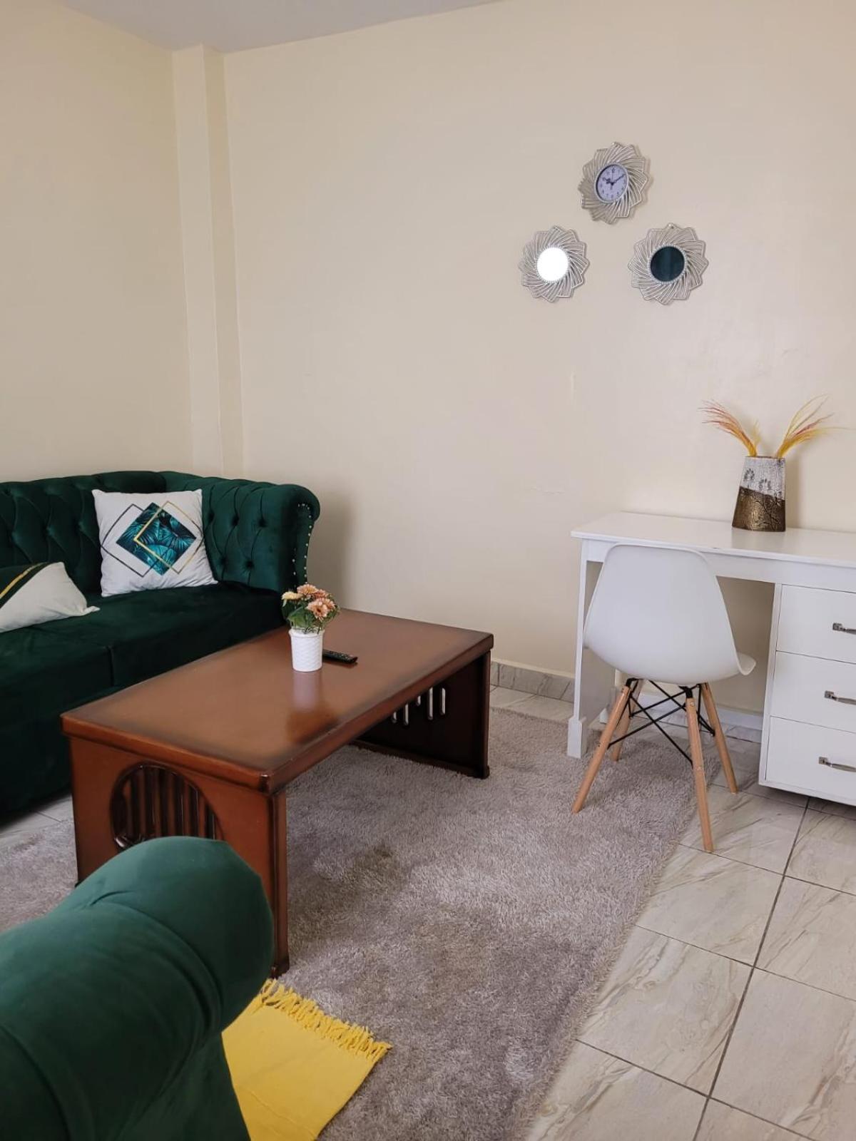 One-Bedroom Apartment - Photo 6