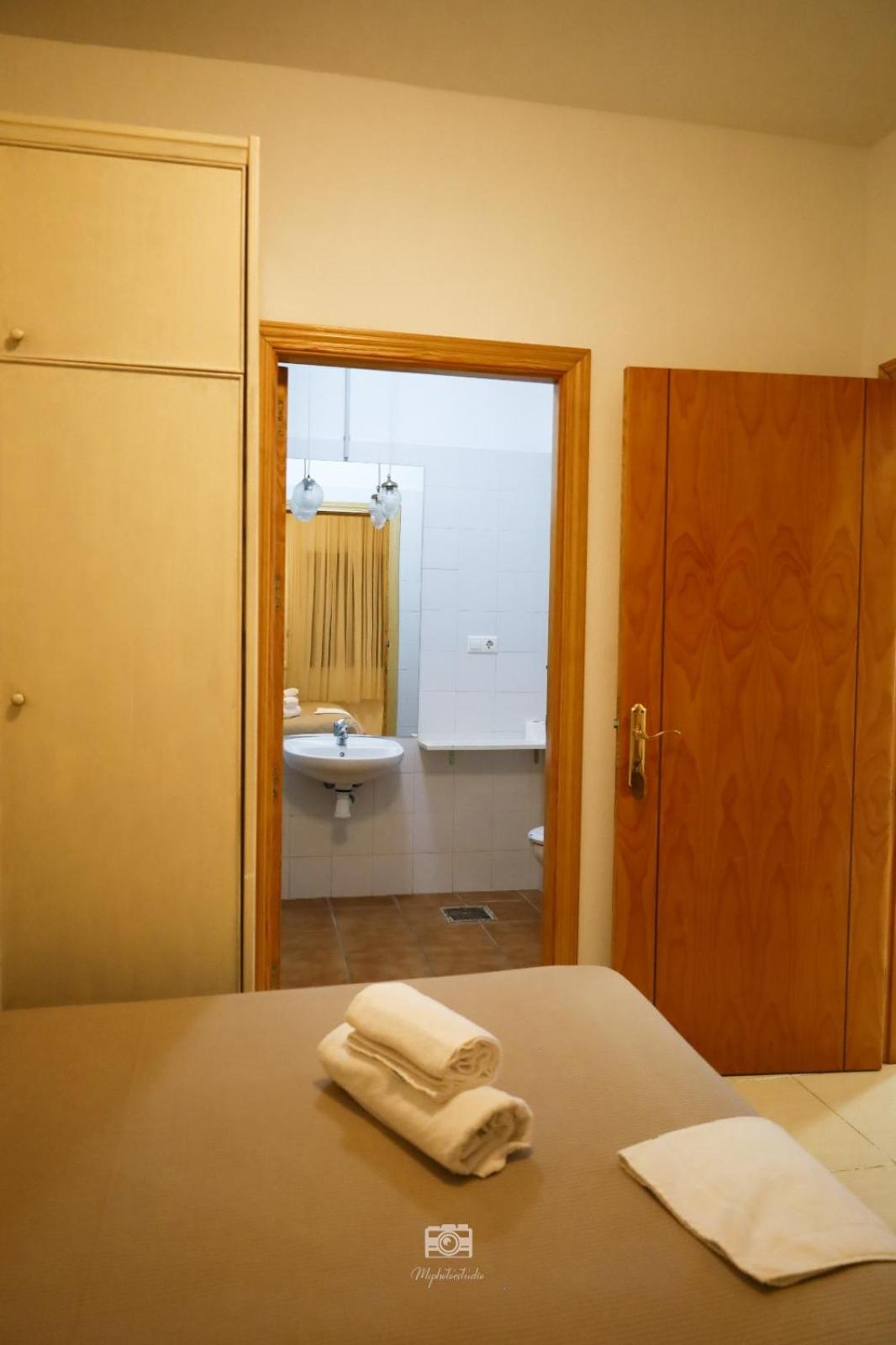 Habitación Doble con Baño Privado