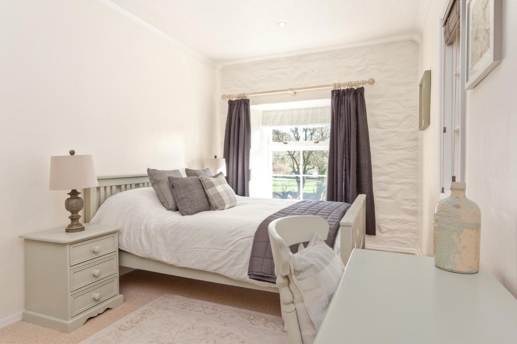 Four-Bedroom House photo 1