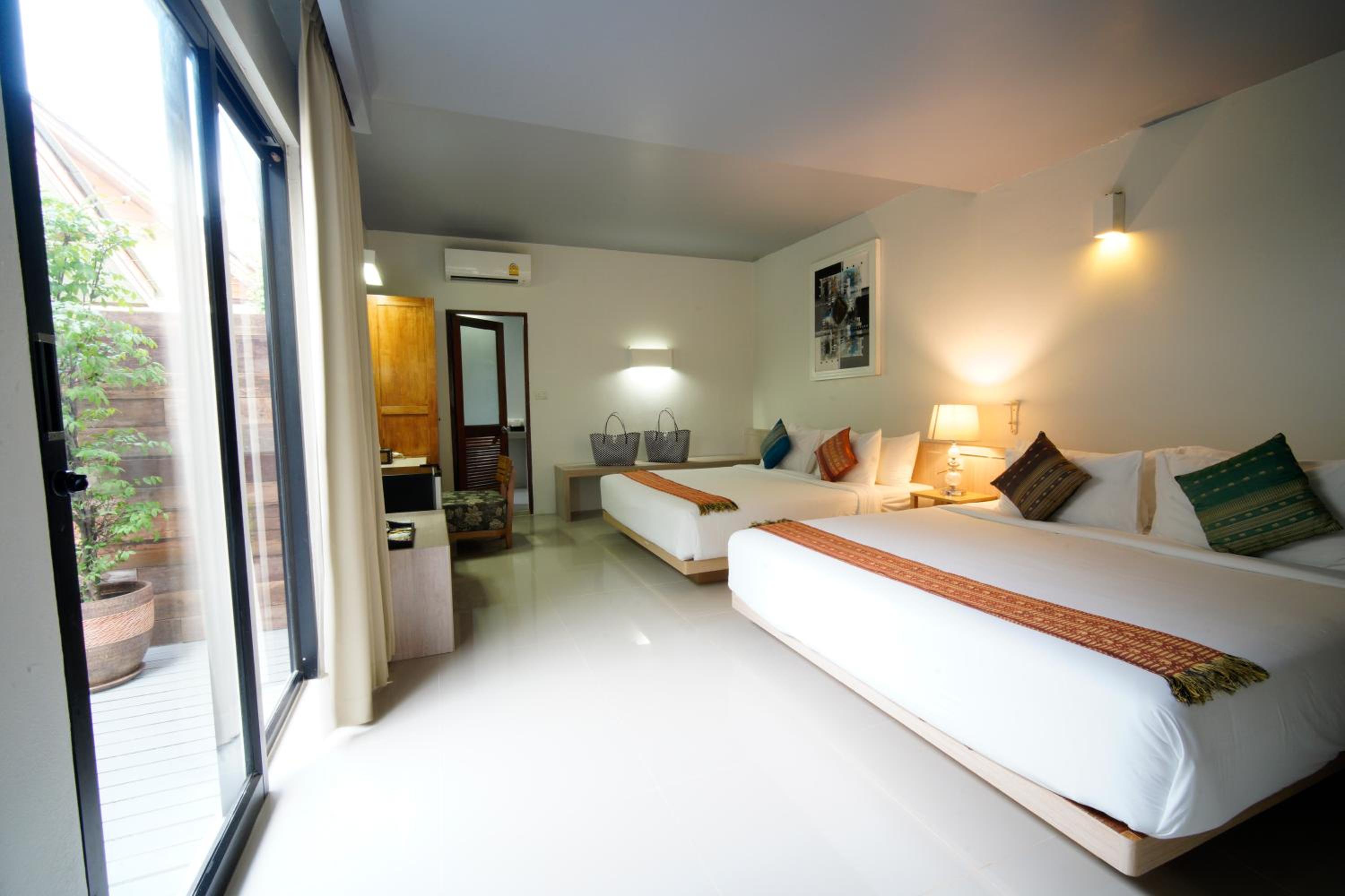 Family Junior Suite - Photo 7