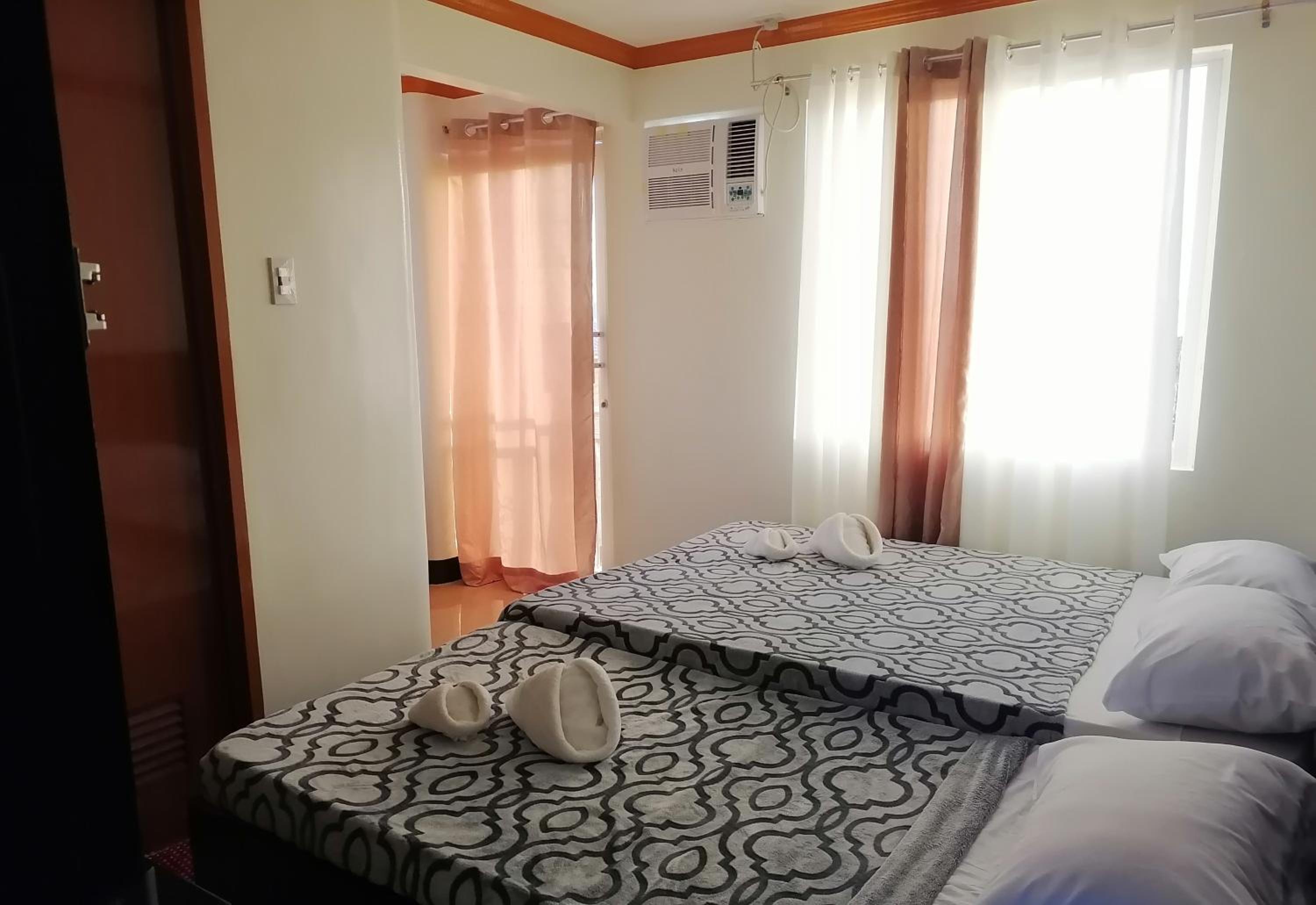 Budget Twin Room photo 2