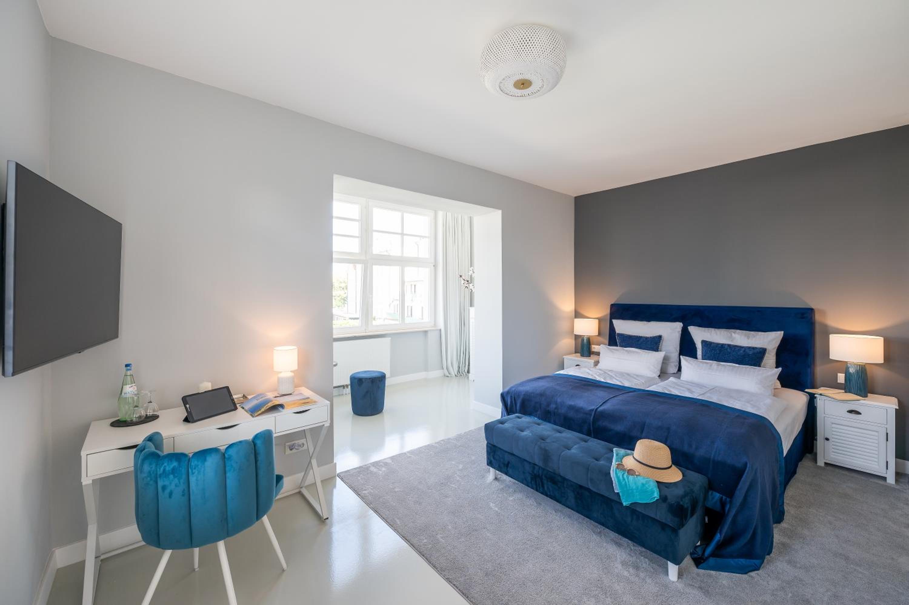 Junior Suite sea side photo 2