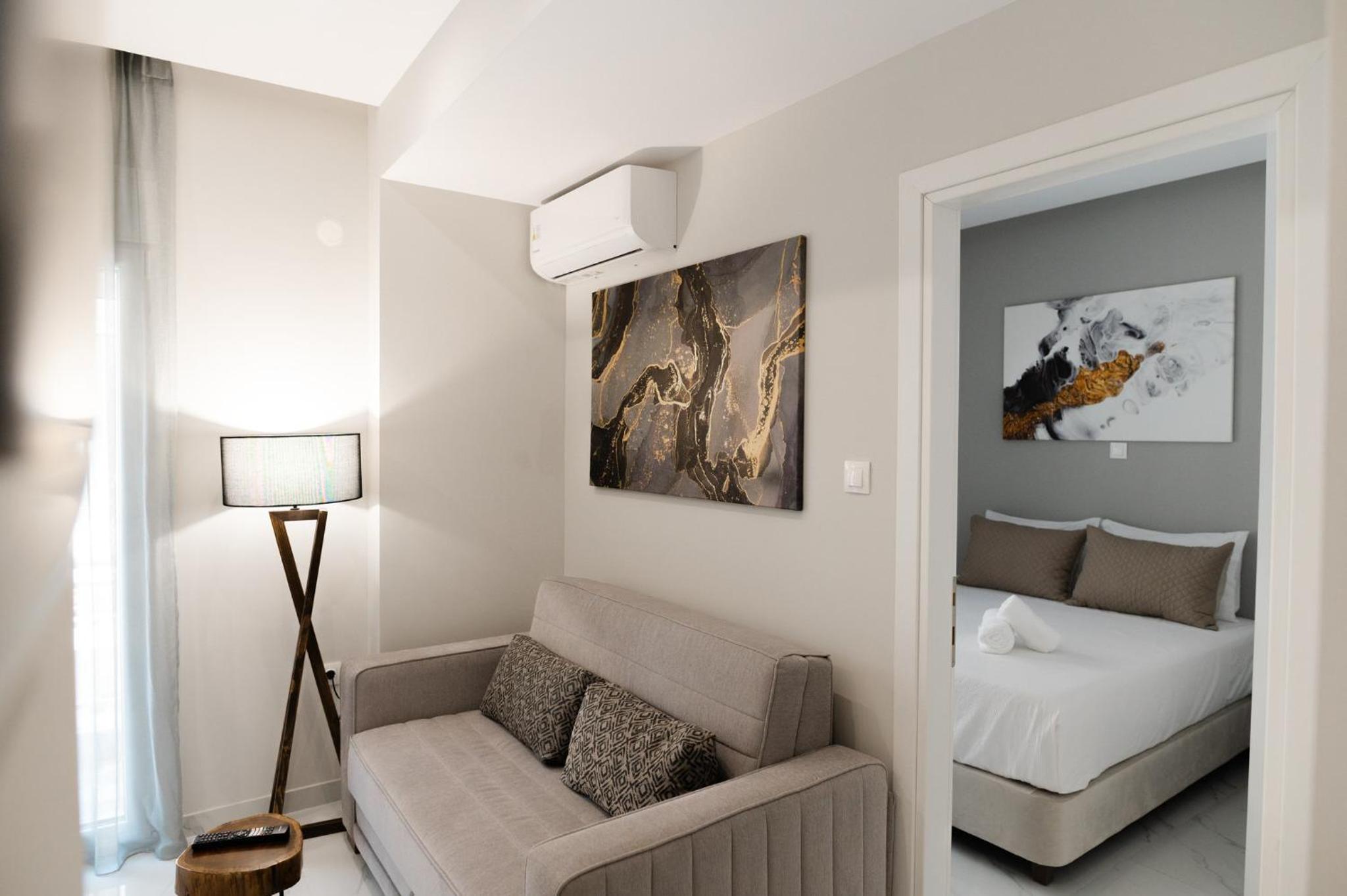 One-Bedroom Apartment