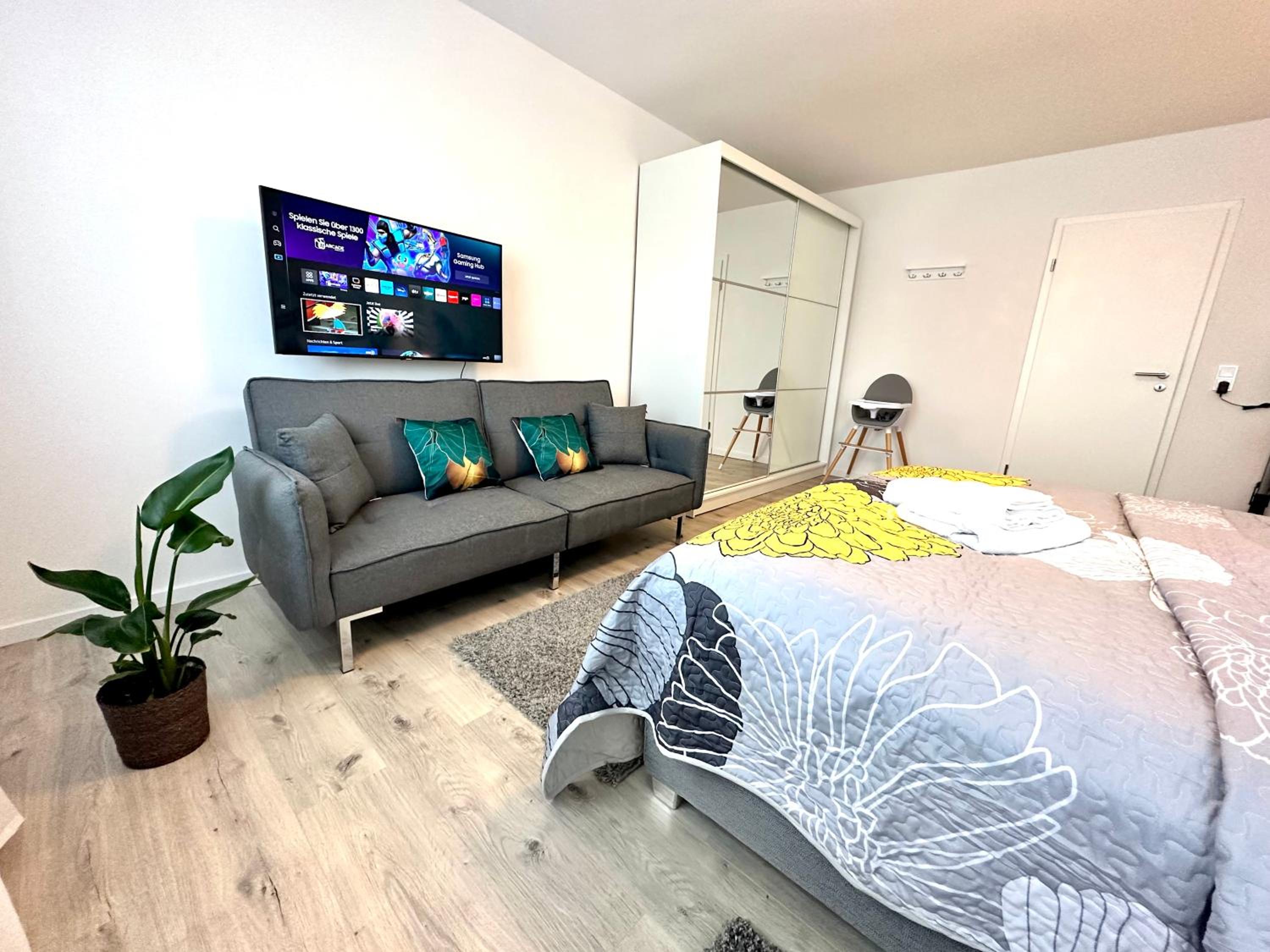 Three-Bedroom Apartment photo 2