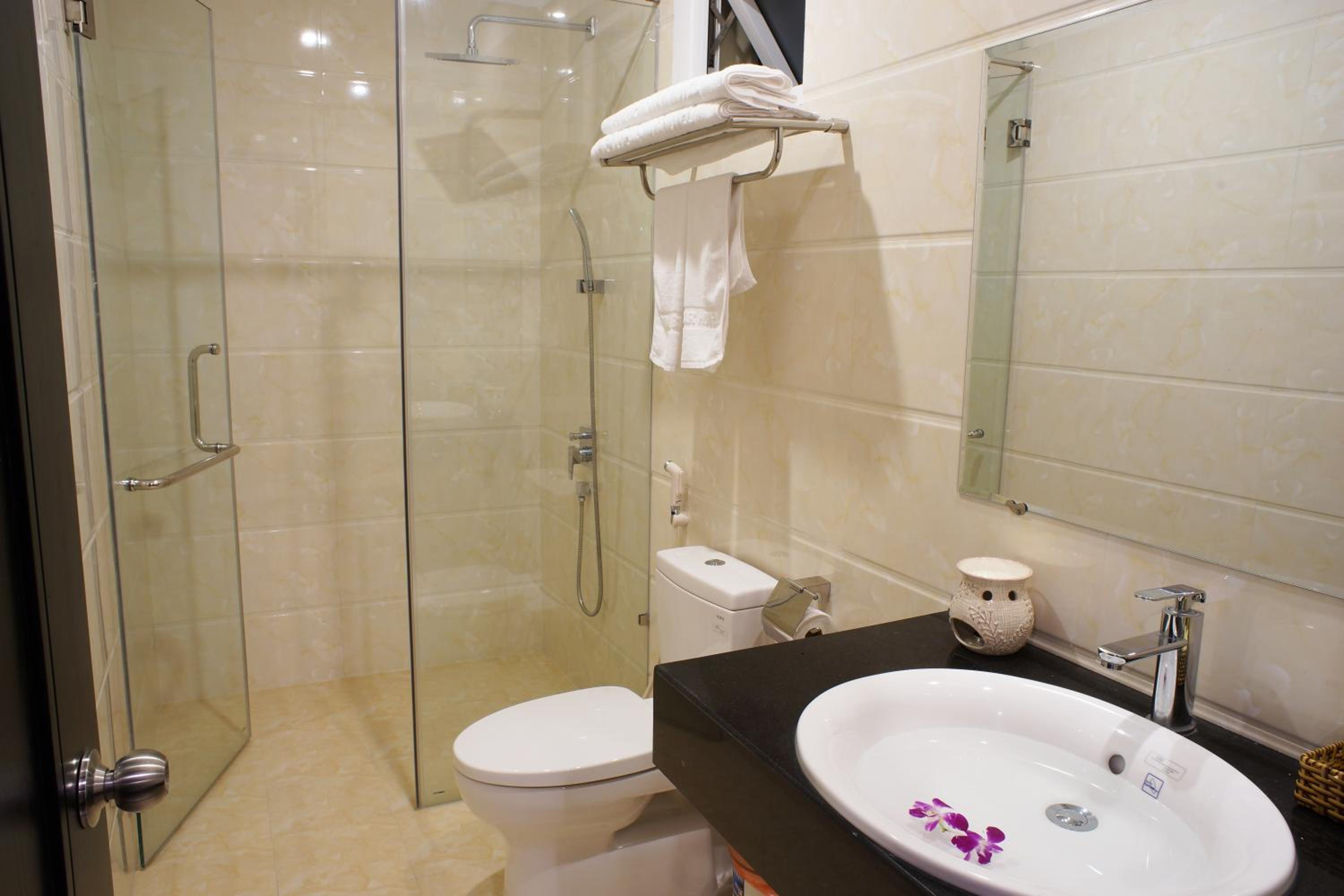 Superior Double Room - No Window - Photo 6