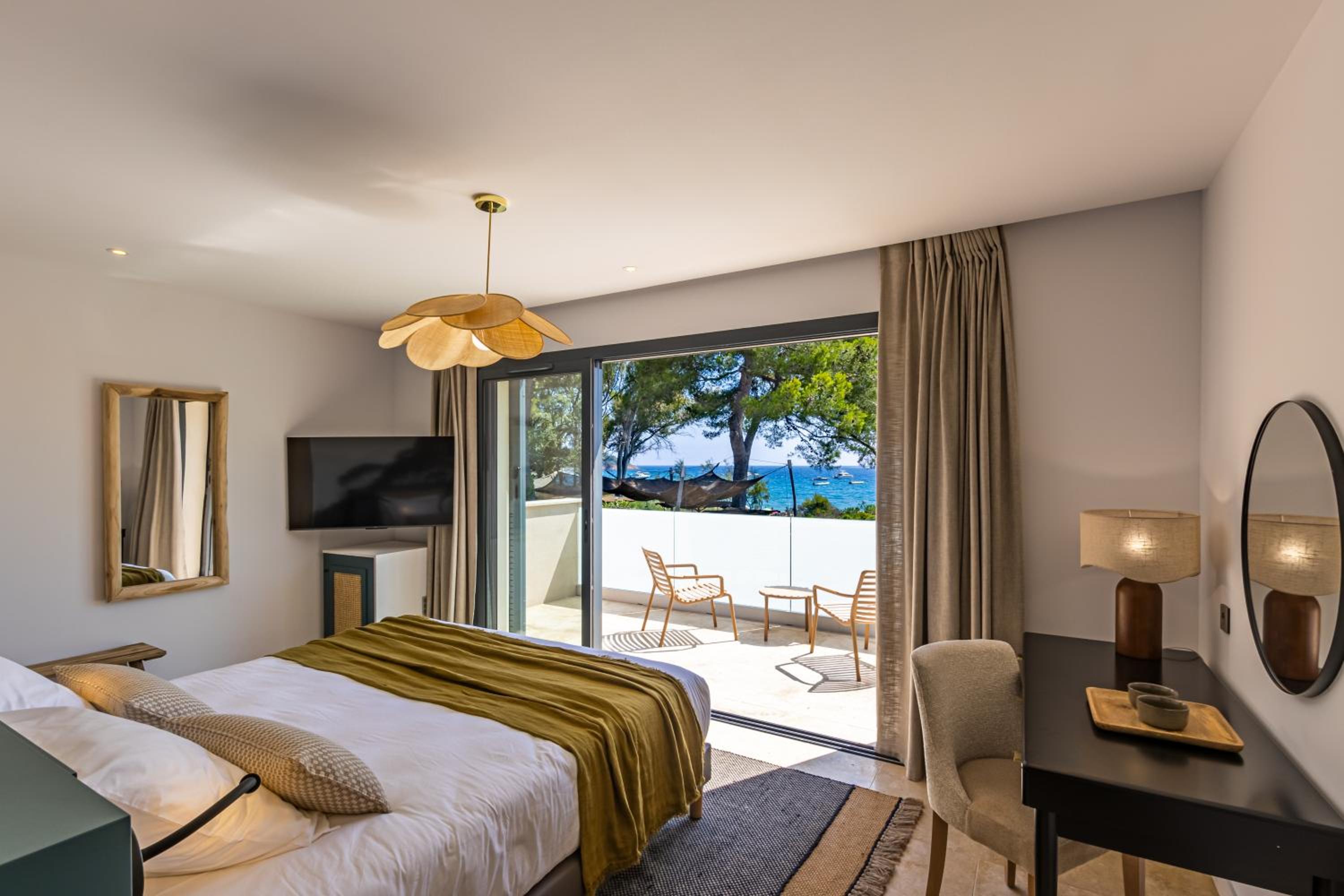 Queen Room with Sea View photo 2