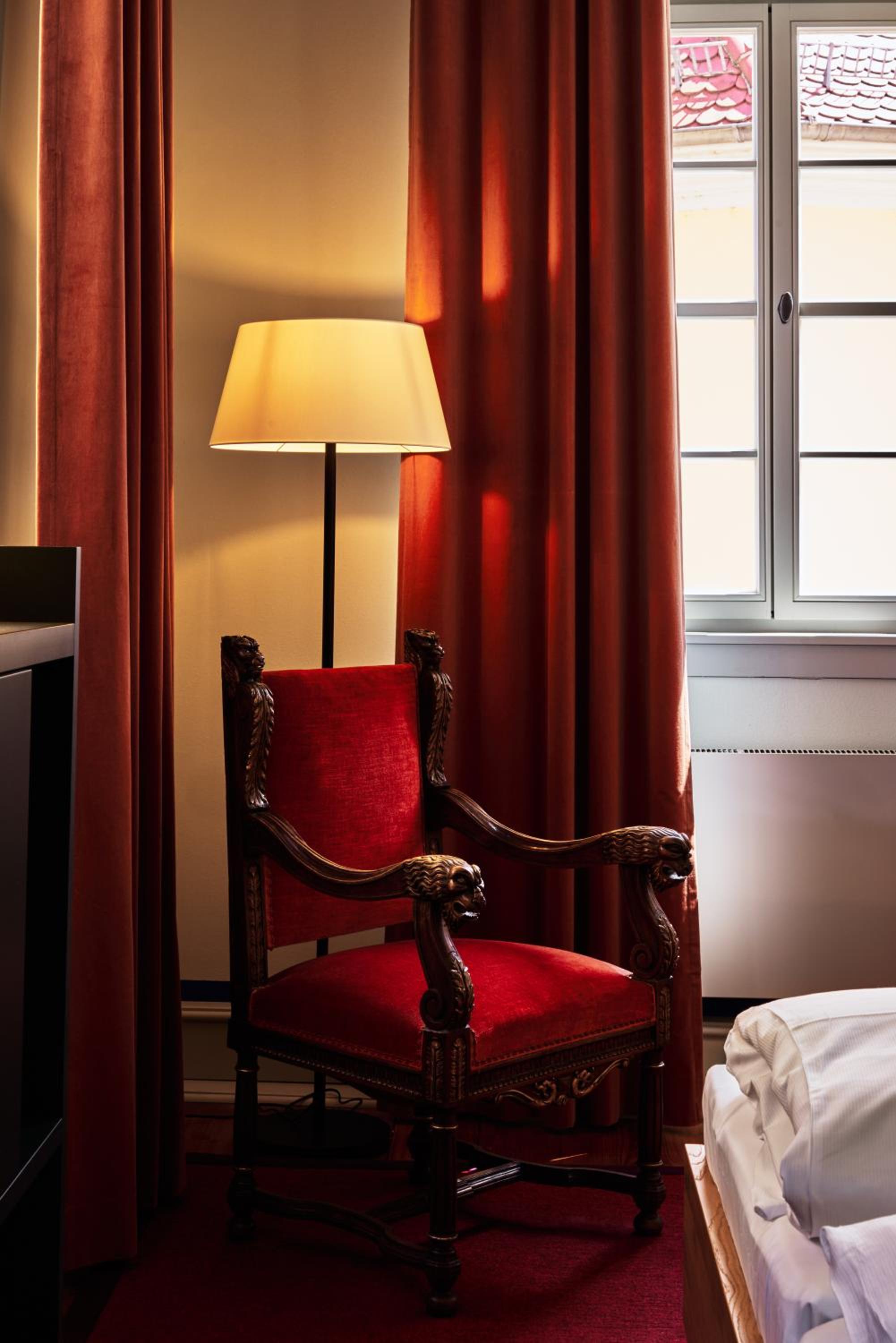 Double or Twin Room with Private Bathroom photo 3
