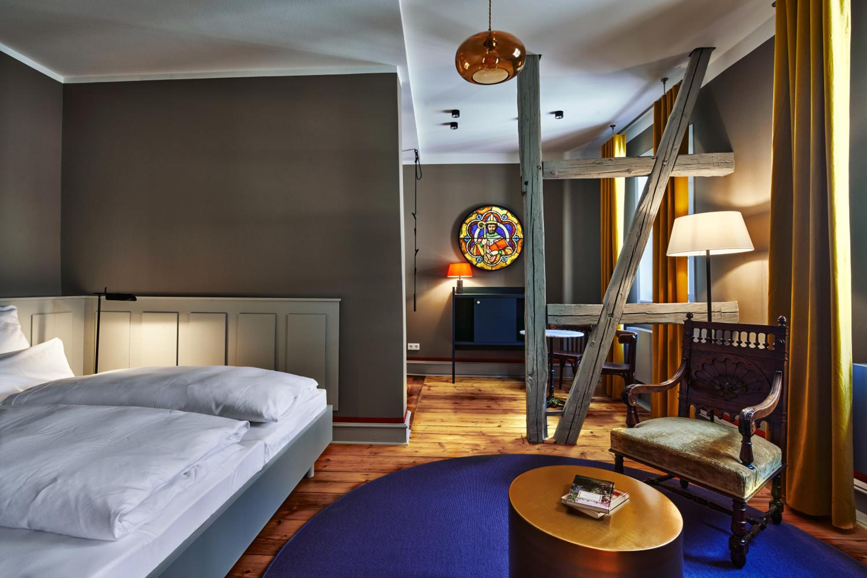 Double or Twin Room with Private Bathroom photo 2