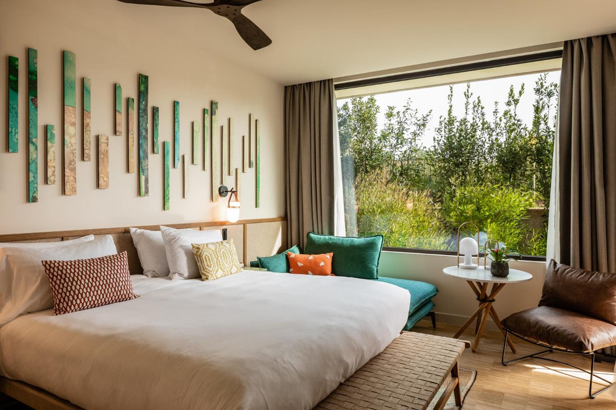 King Room with Private Garden - Photo 4