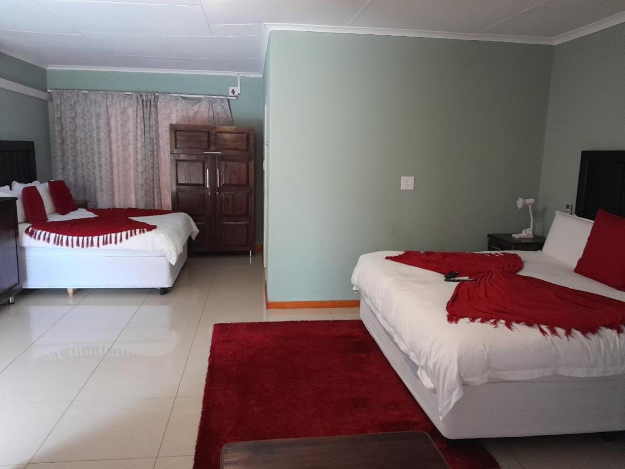 Deluxe Double Room - Photo 5