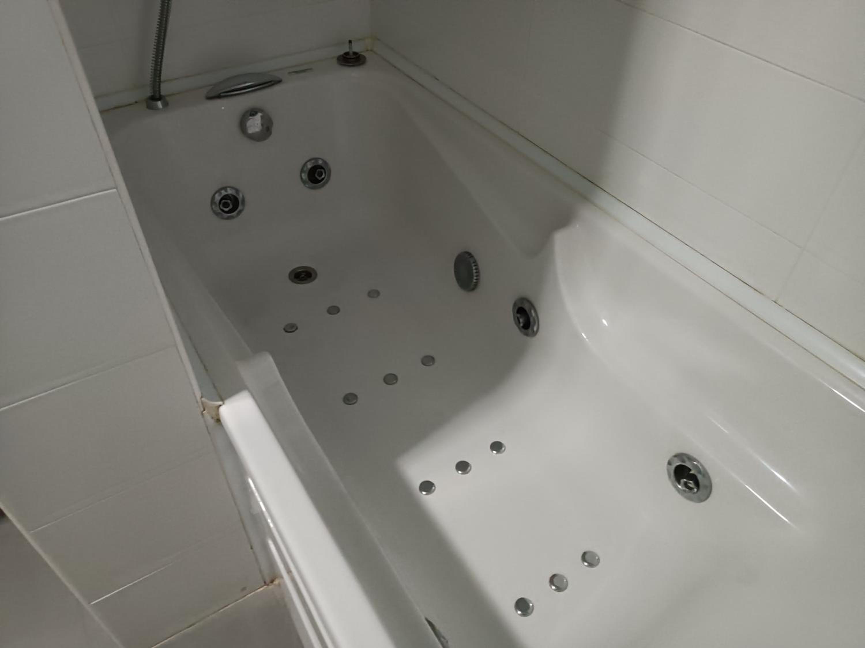 Quadruple Room - Photo 8