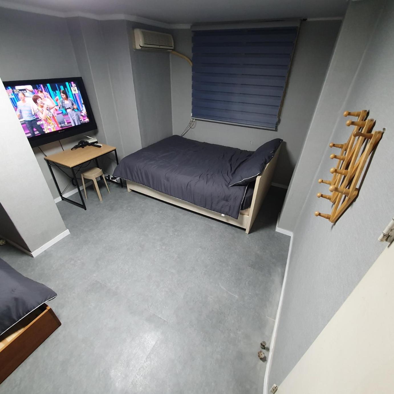 Deluxe Family Room - Photo 3