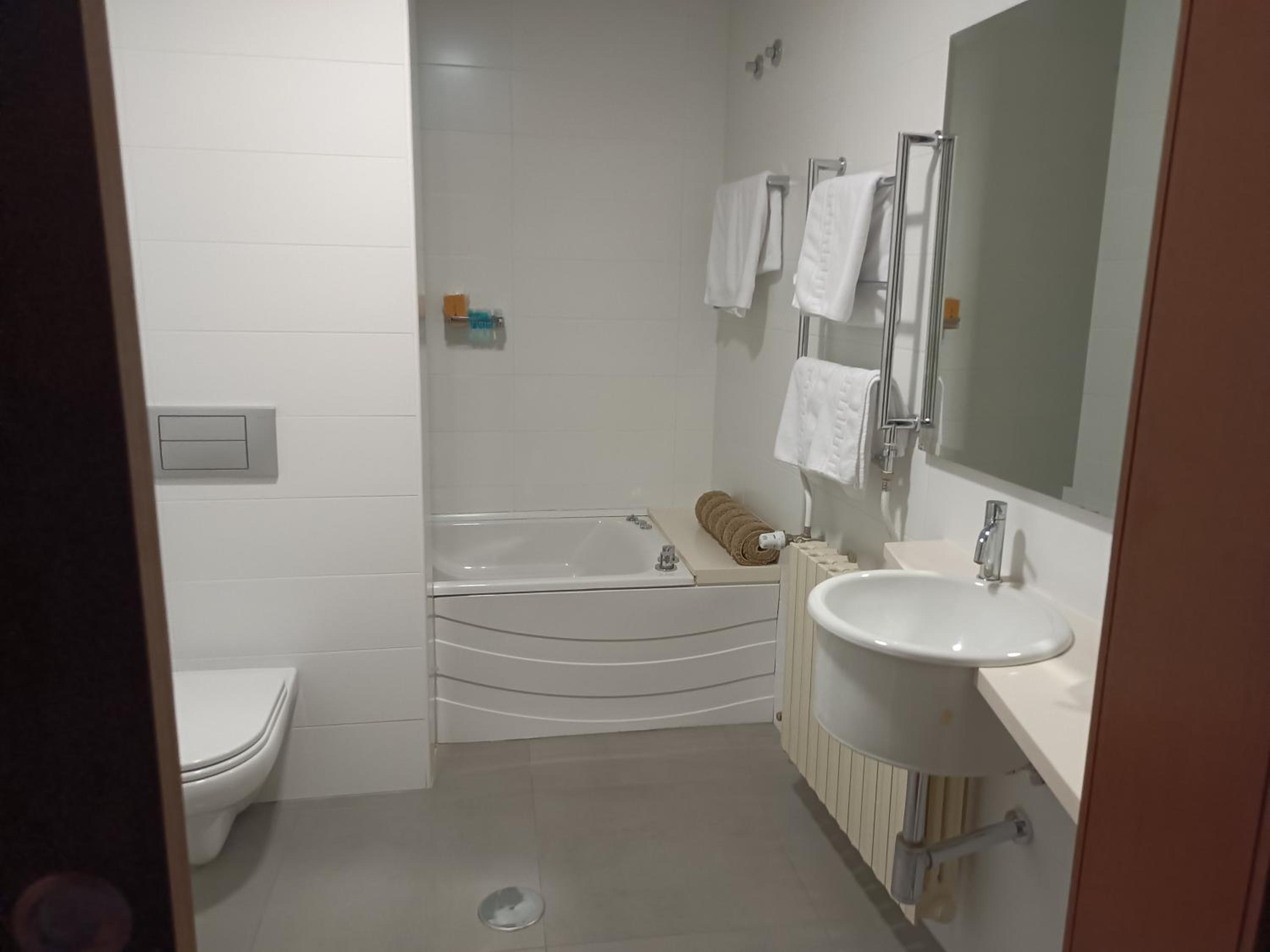 Quadruple Room - Photo 3
