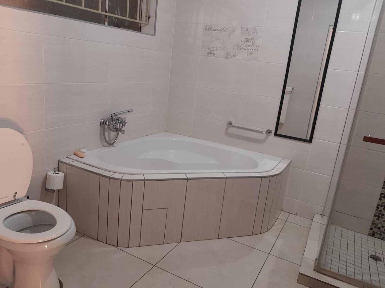 Deluxe Double Room - Photo 7