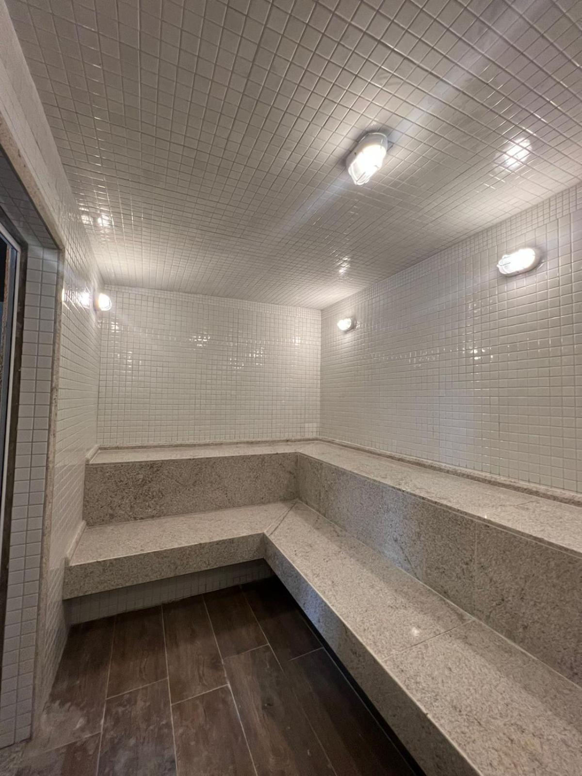 Studio Apartment photo 3