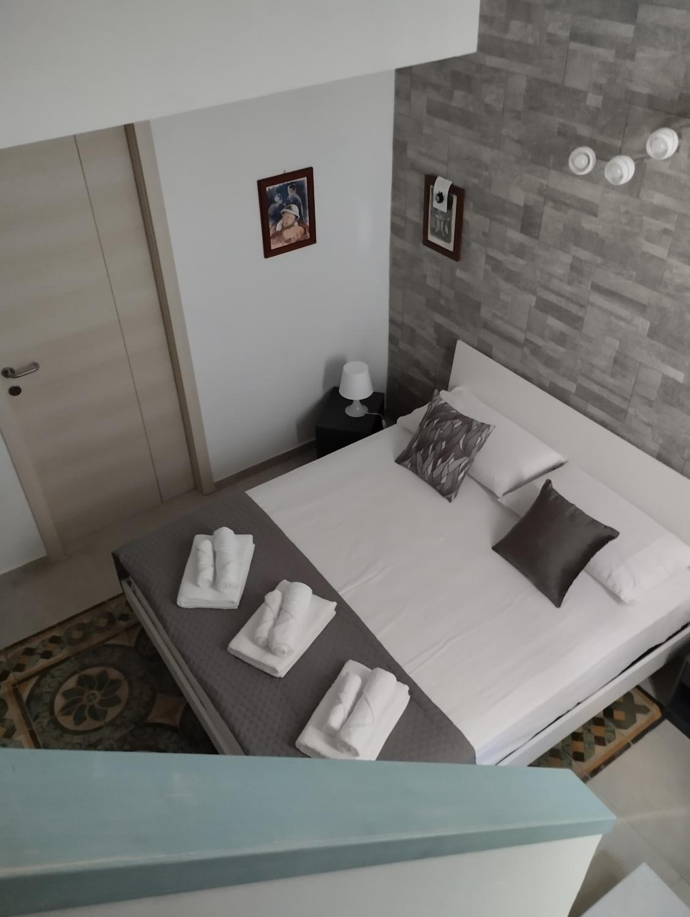 Double Room with Private Bathroom photo 2