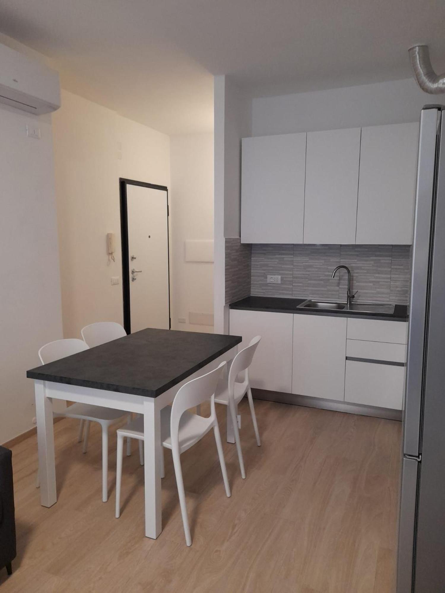 Apartment photo 2