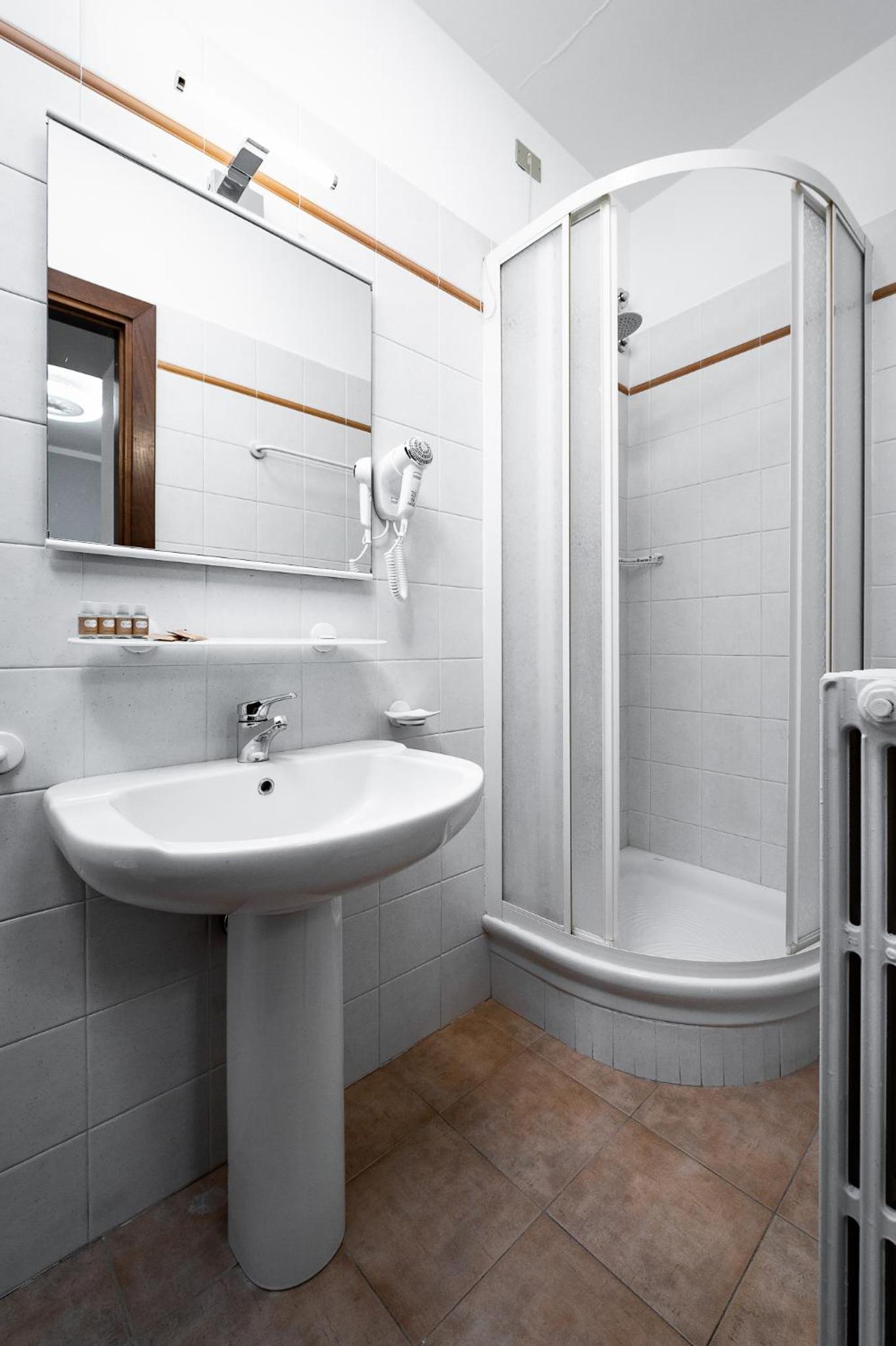 Budget Single Room photo 2