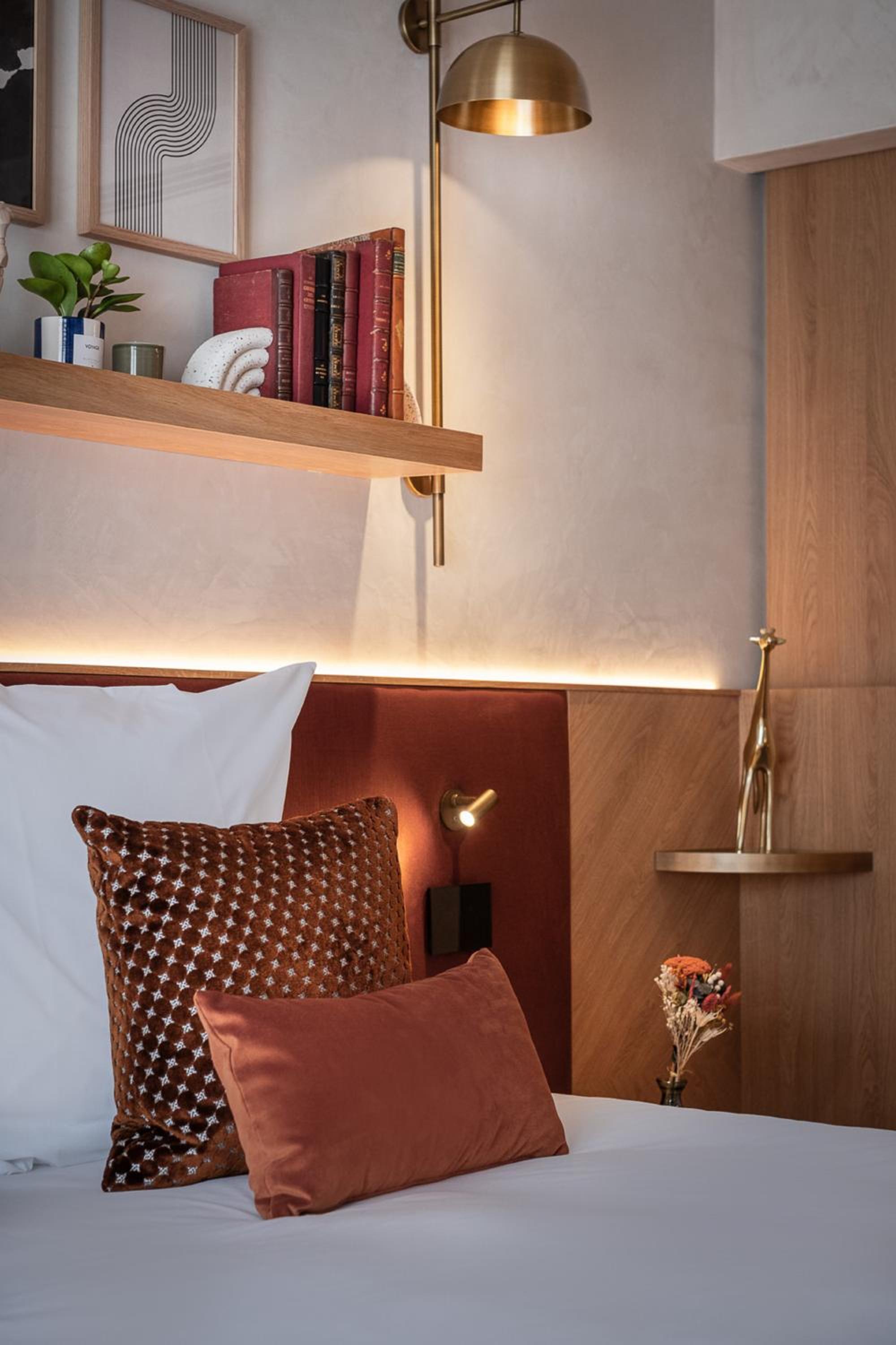 Suite - Photo 4