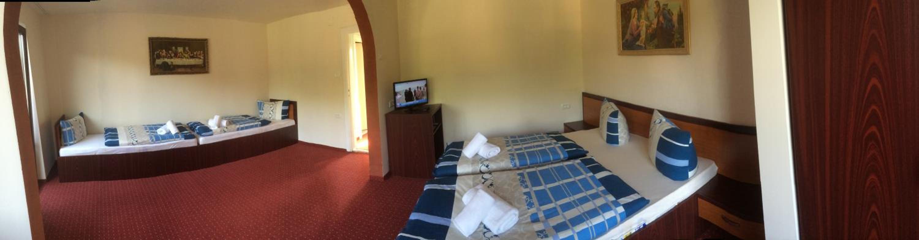 Suite with Balcony - Photo 5