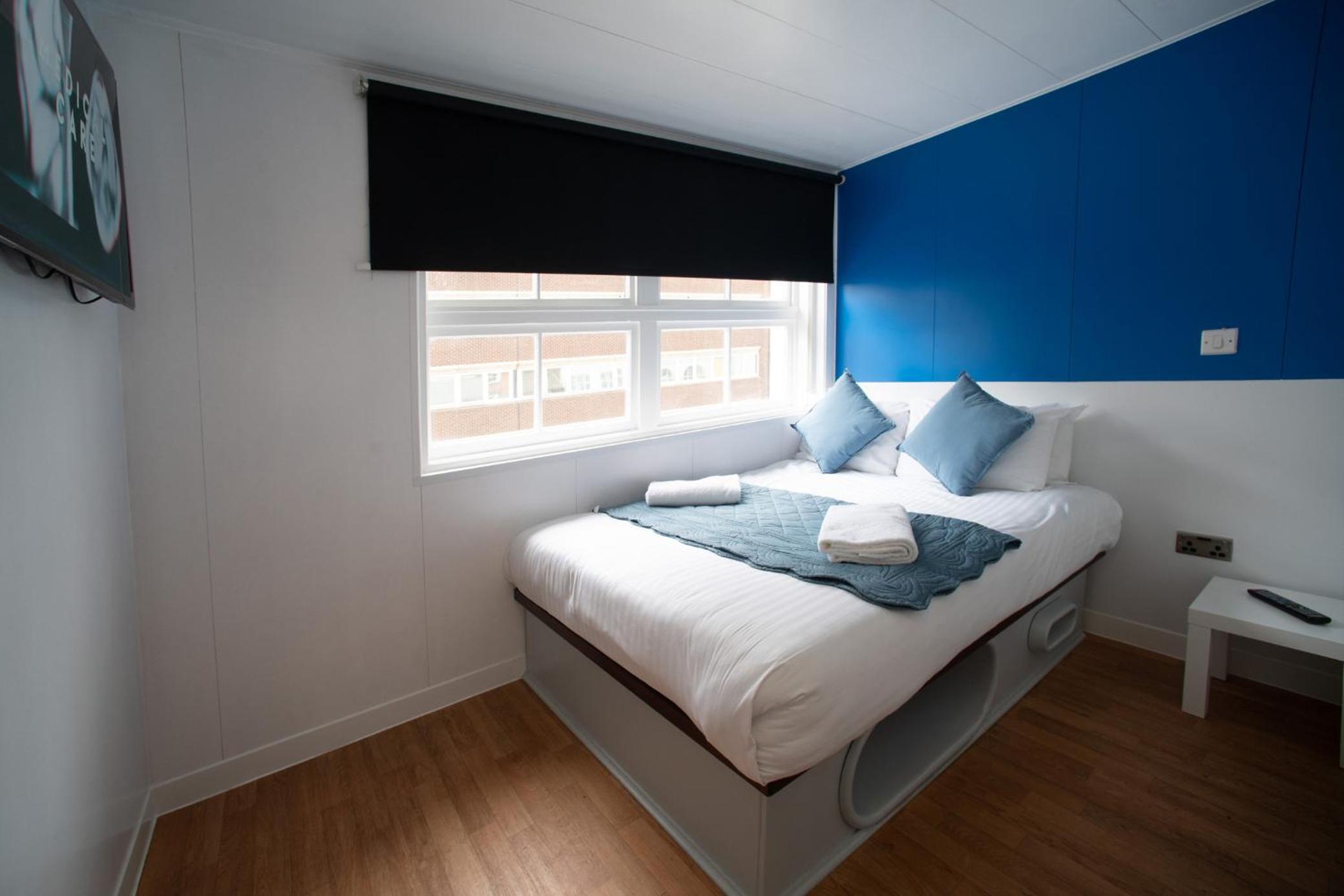 Standard Double Room with Window photo 2