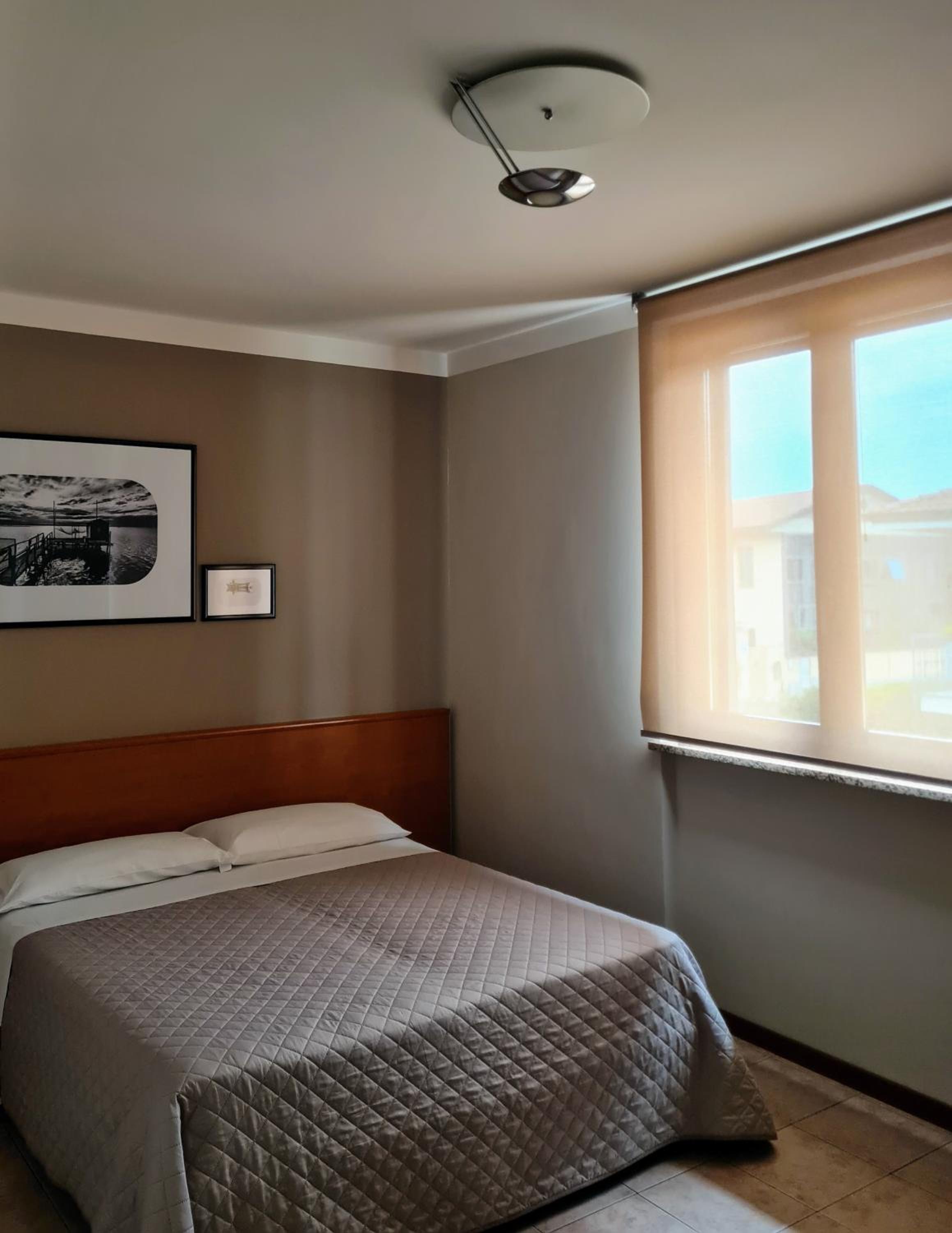 Double or Twin Room - Photo 5