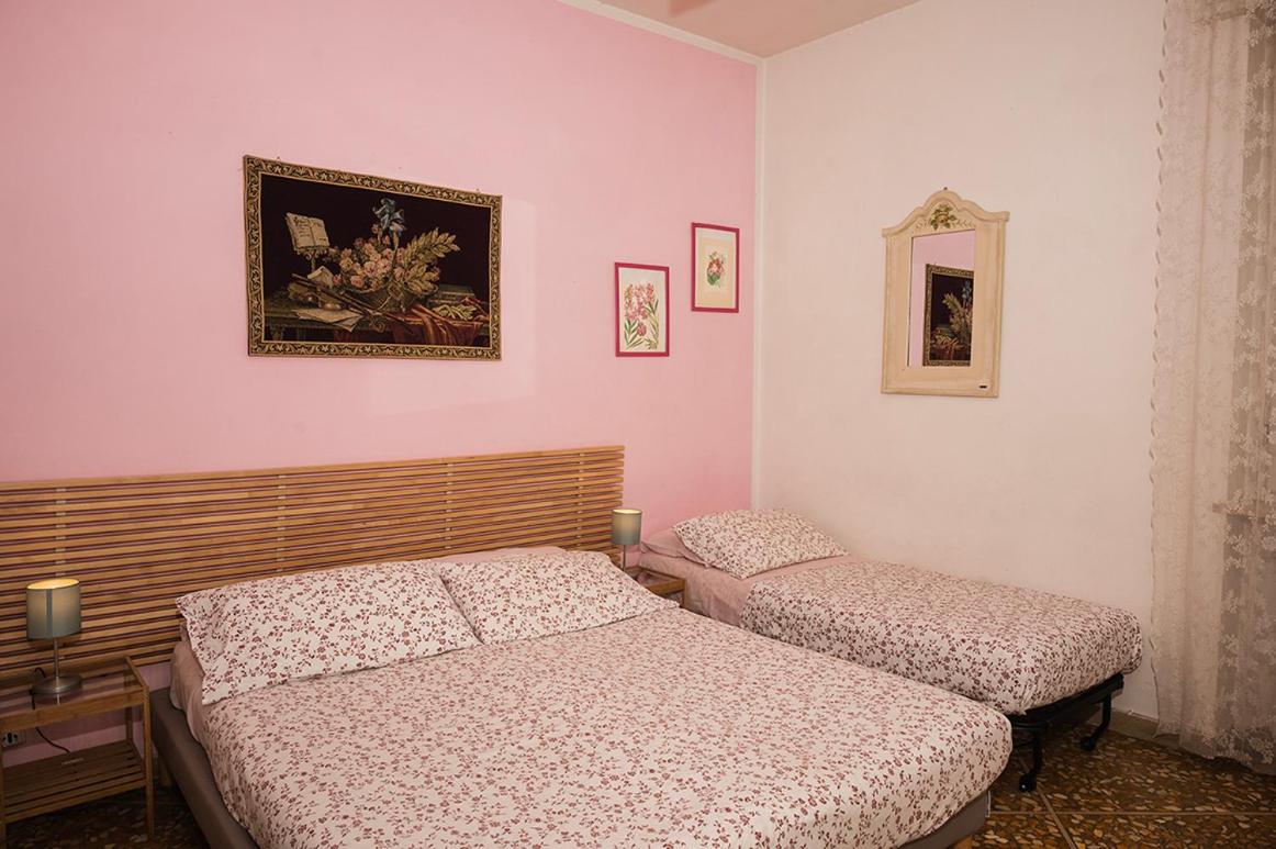 Quadruple Room with Private Bathroom photo 1