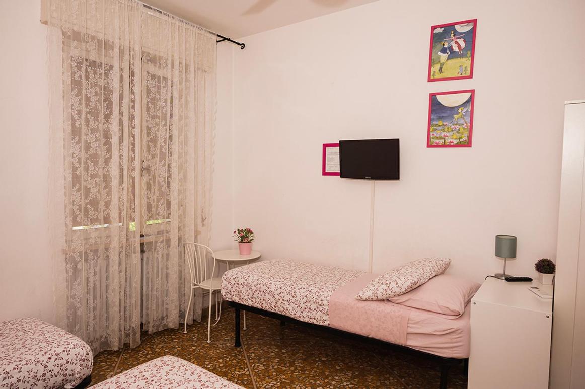Quadruple Room with Private Bathroom photo 2