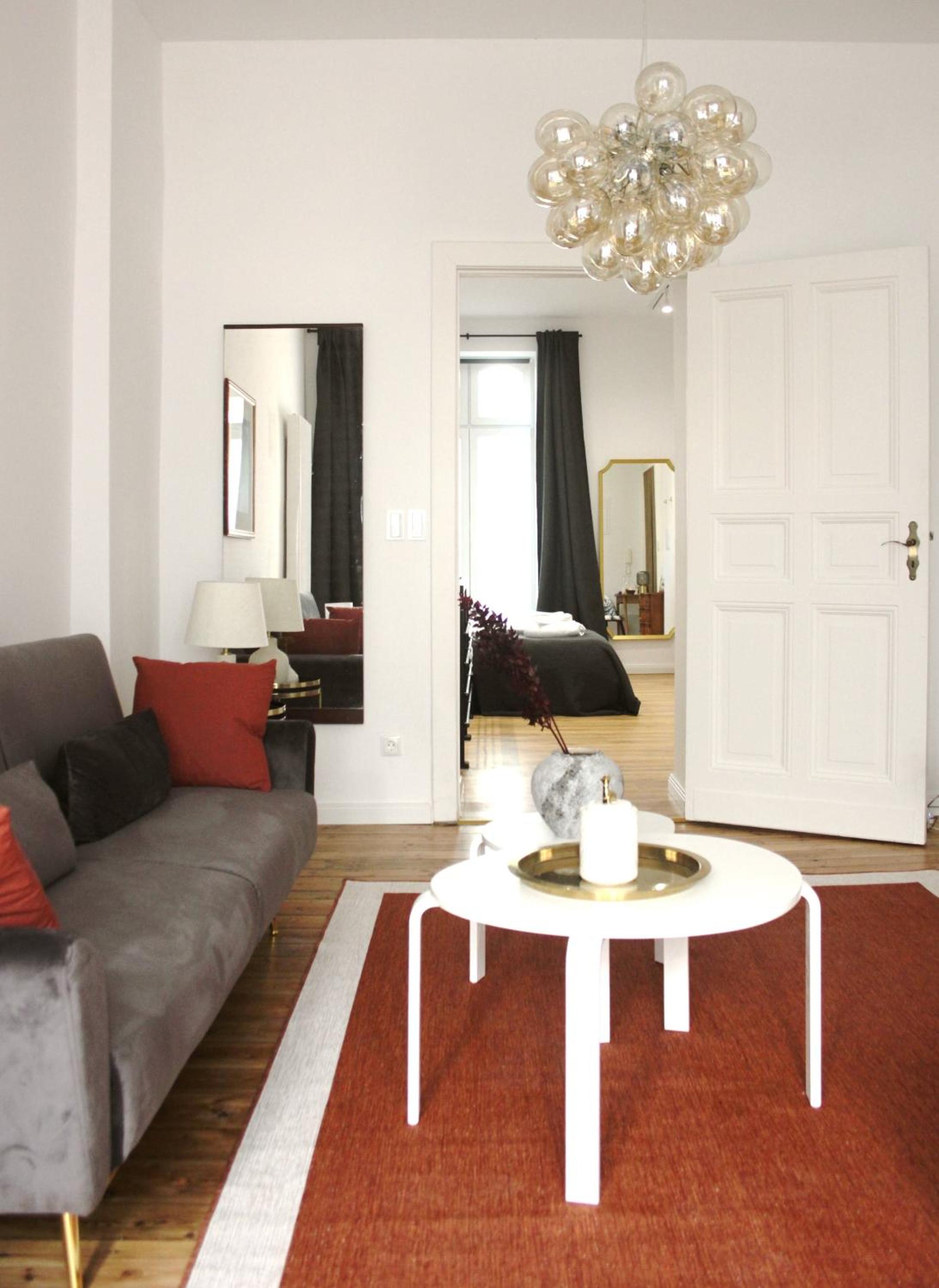 One-Bedroom Apartment photo 3